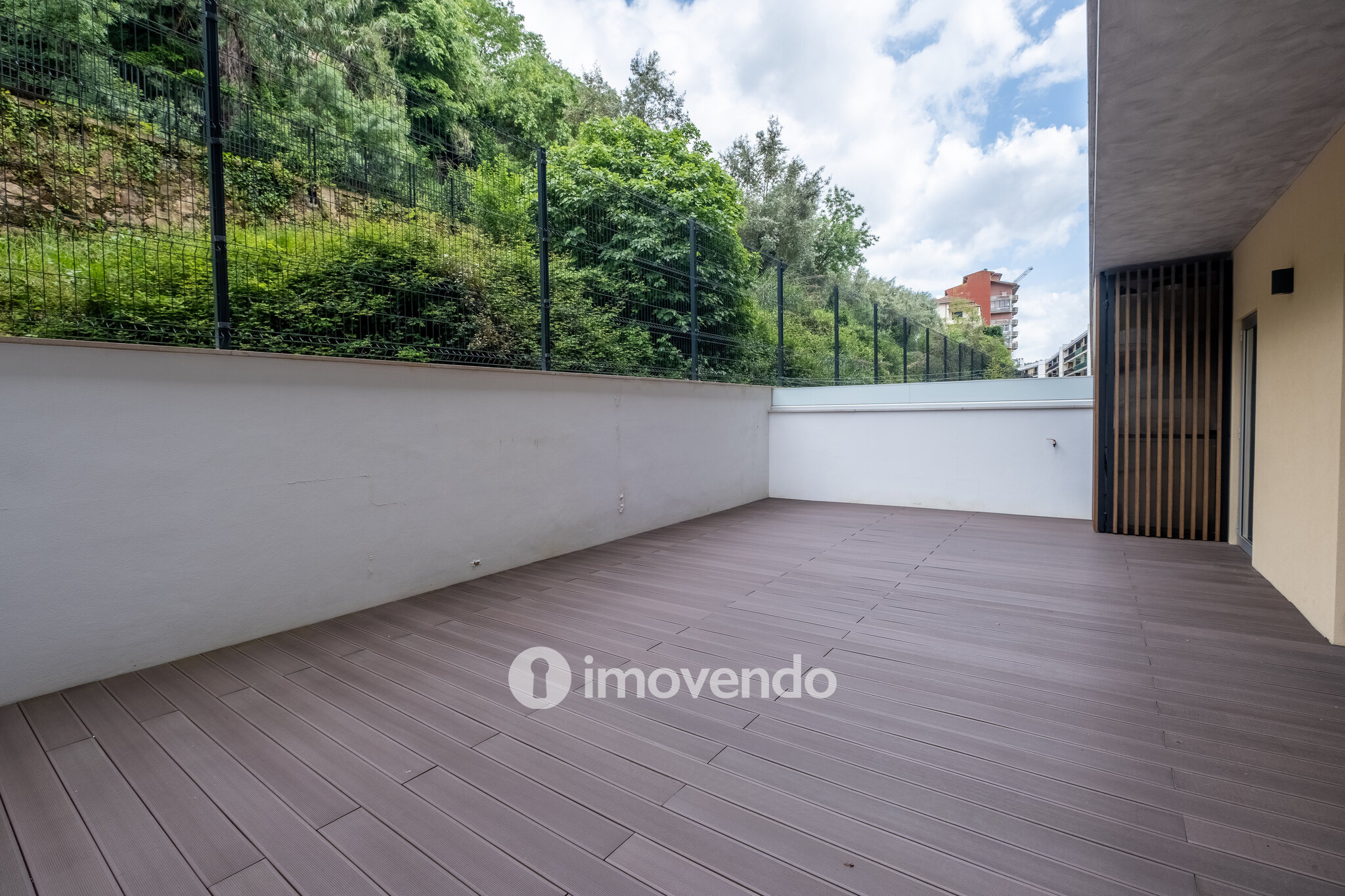 Apartamento T3 exclusivo, com terraço, nos Terraços do Rio, Coimbra