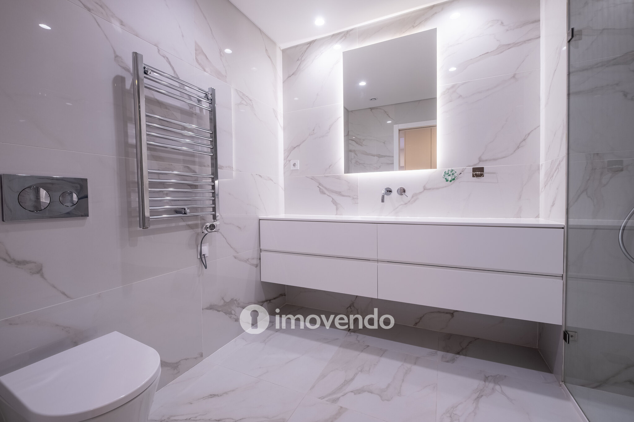 Apartamento T3 exclusivo, com terraço, nos Terraços do Rio, Coimbra