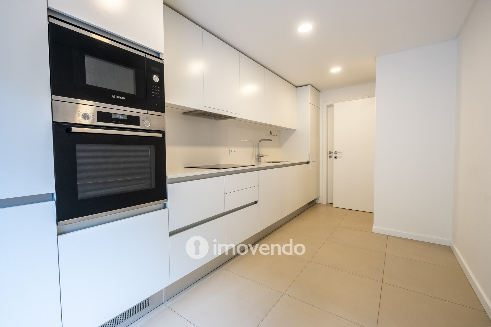 Apartamento T3 exclusivo, com terraço, nos Terraços do Rio, Coimbra