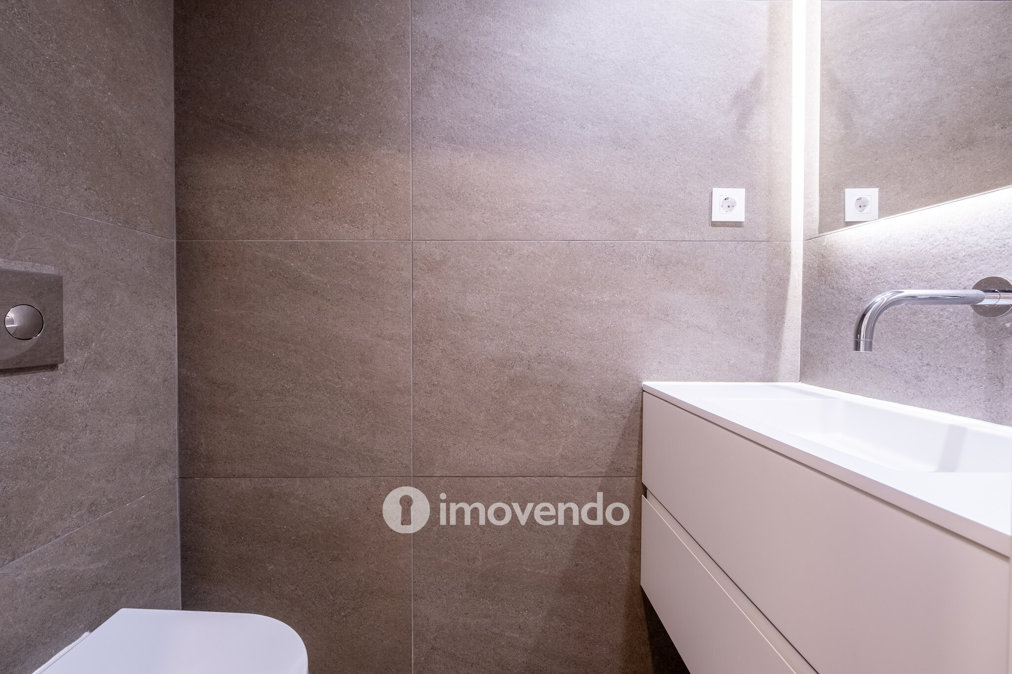 Apartamento T3 exclusivo, com terraço, nos Terraços do Rio, Coimbra