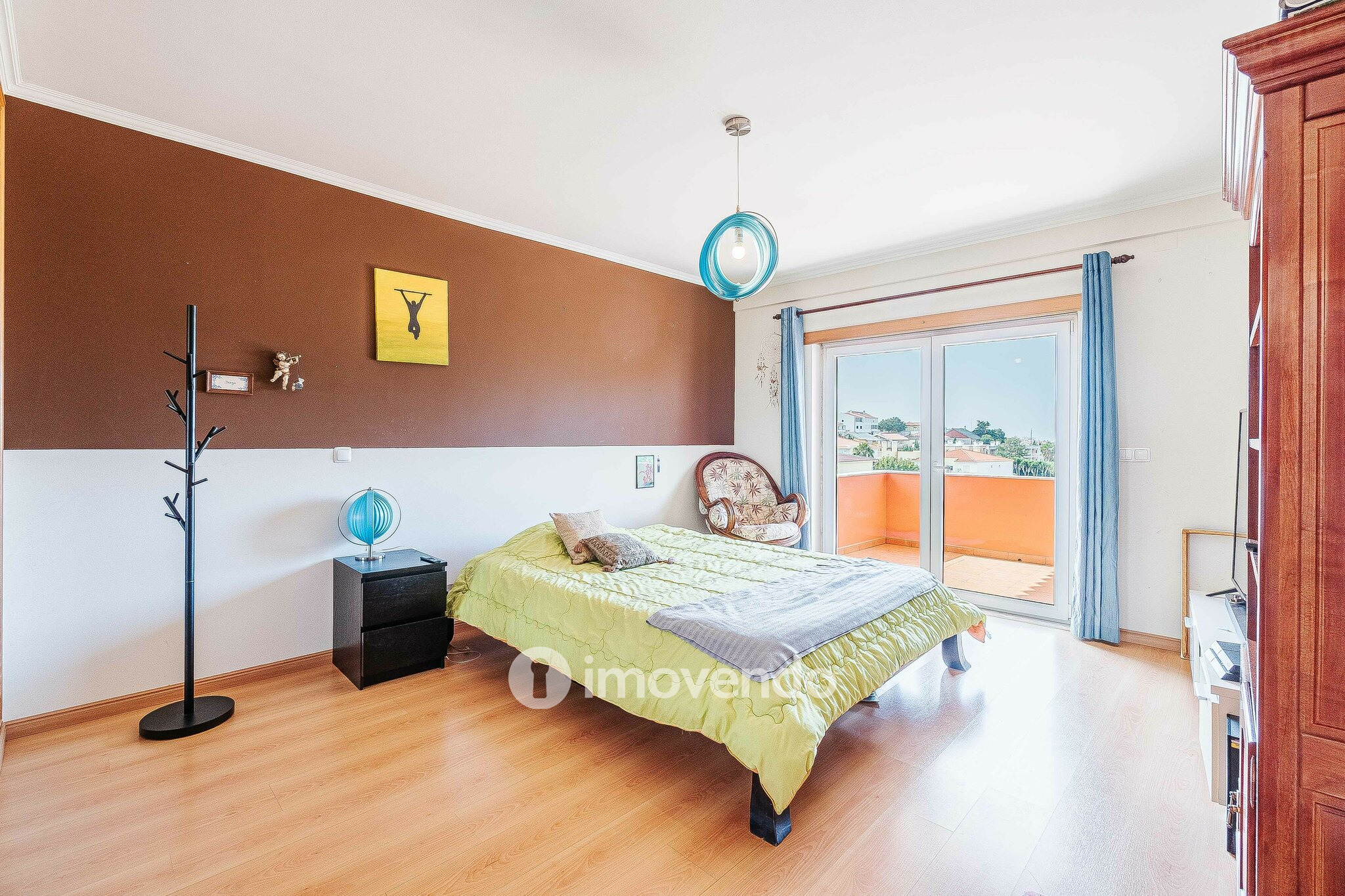 Moradia T4 de luxo, com jardim e garagem, em Alcabideche