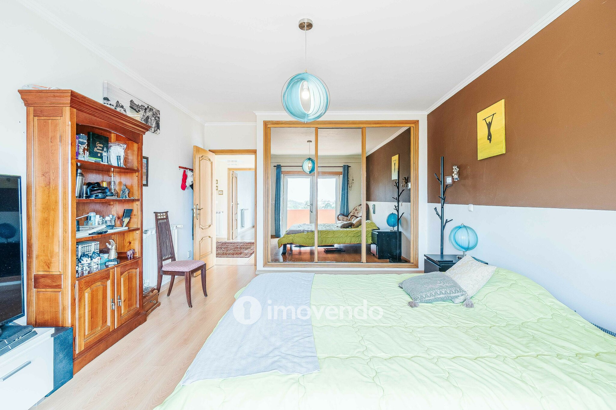 Moradia T4 de luxo, com jardim e garagem, em Alcabideche