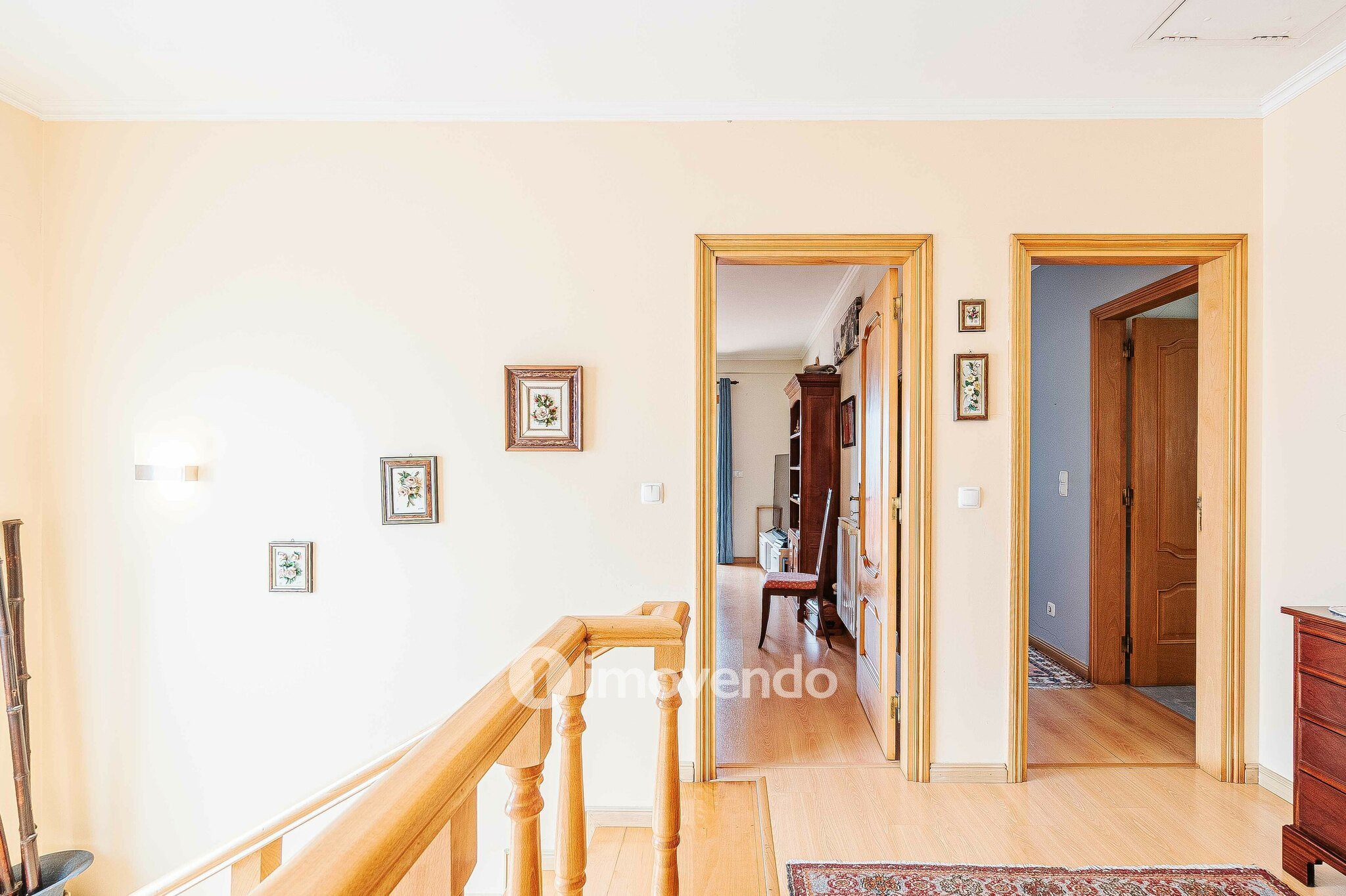 Moradia T4 de luxo, com jardim e garagem, em Alcabideche