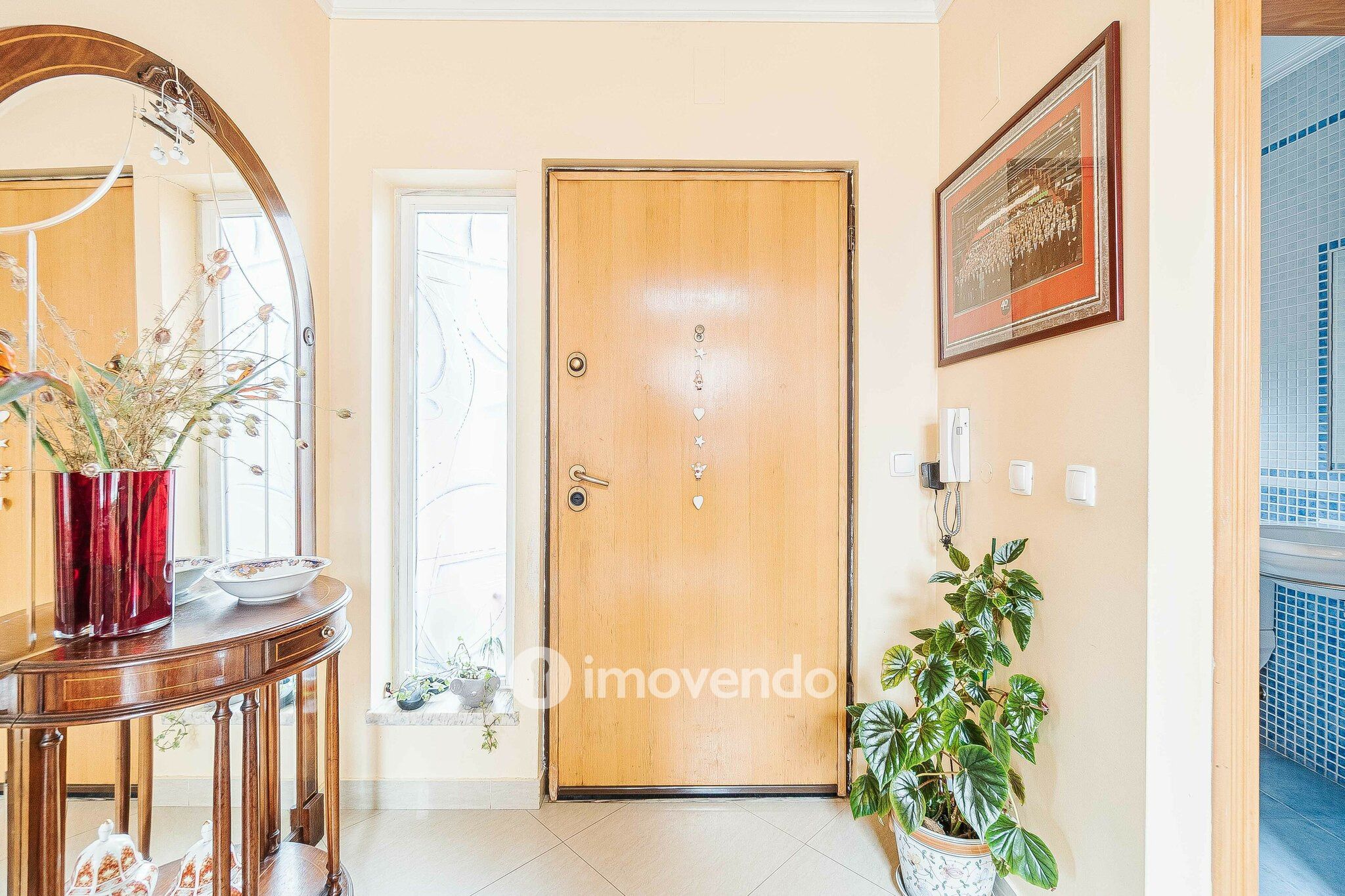 Moradia T4 de luxo, com jardim e garagem, em Alcabideche