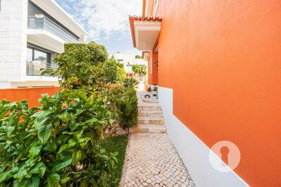 Four-bedroom villa with sea view in Alcabideche - 2