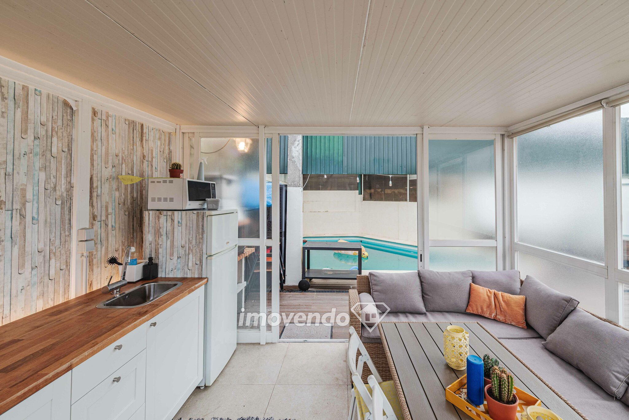 Moradia T5+2 exclusiva e luxosa, com piscina e jardim, na Encarnação