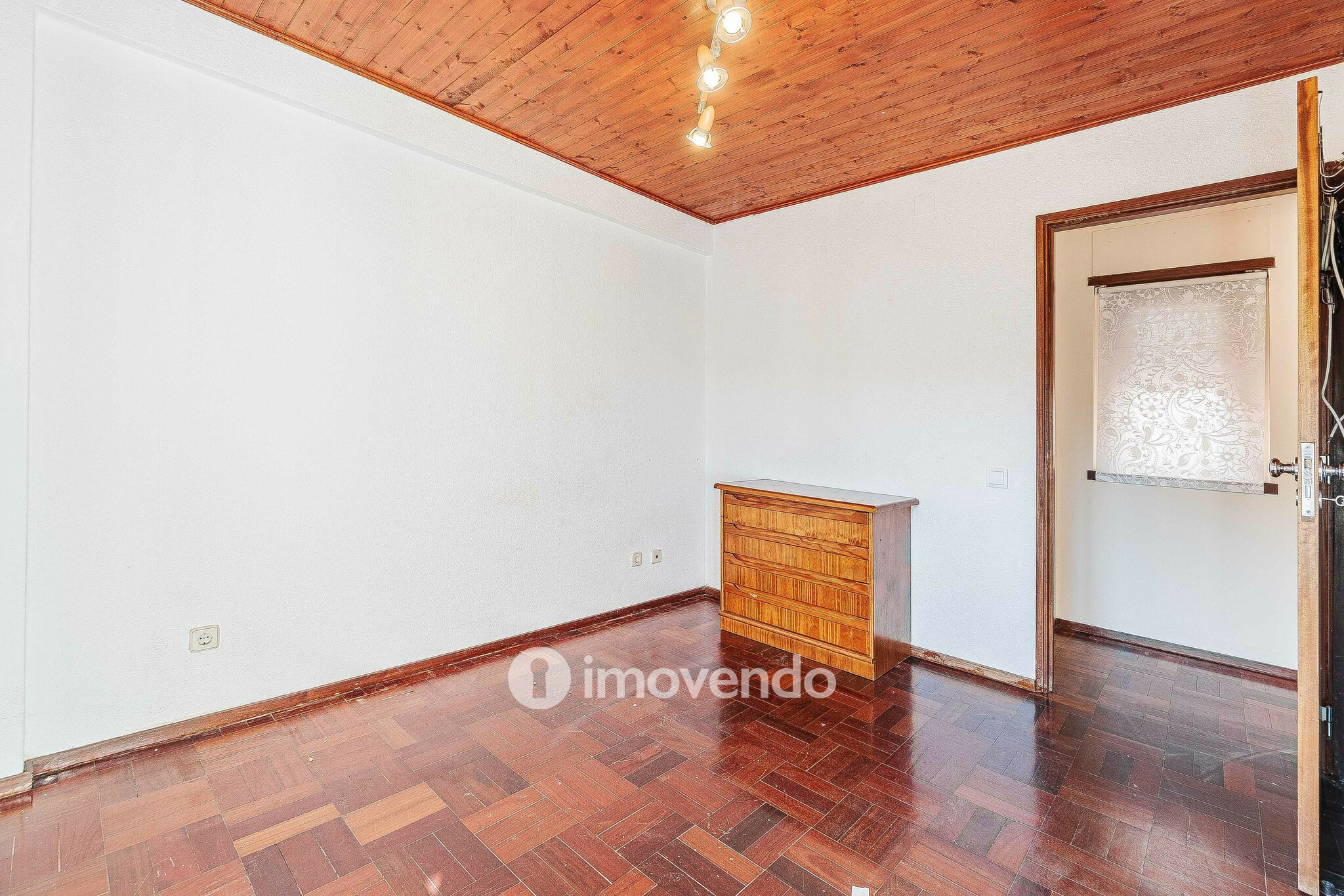 Apartamento T2 numa localização exclusiva, no Restelo