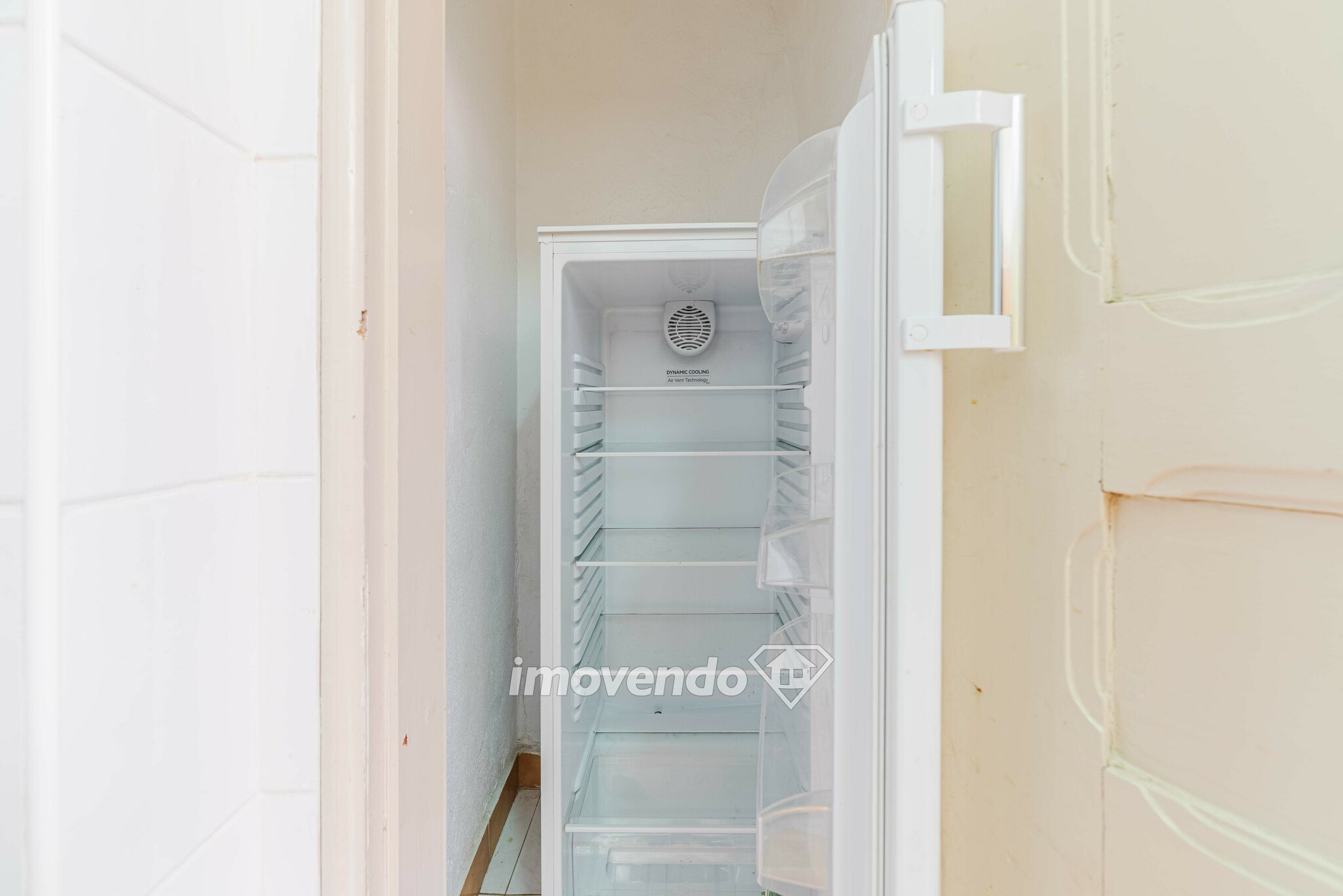 Apartamento T2 com logradouro, no cobiçado Bairro dos Atores, Lisboa