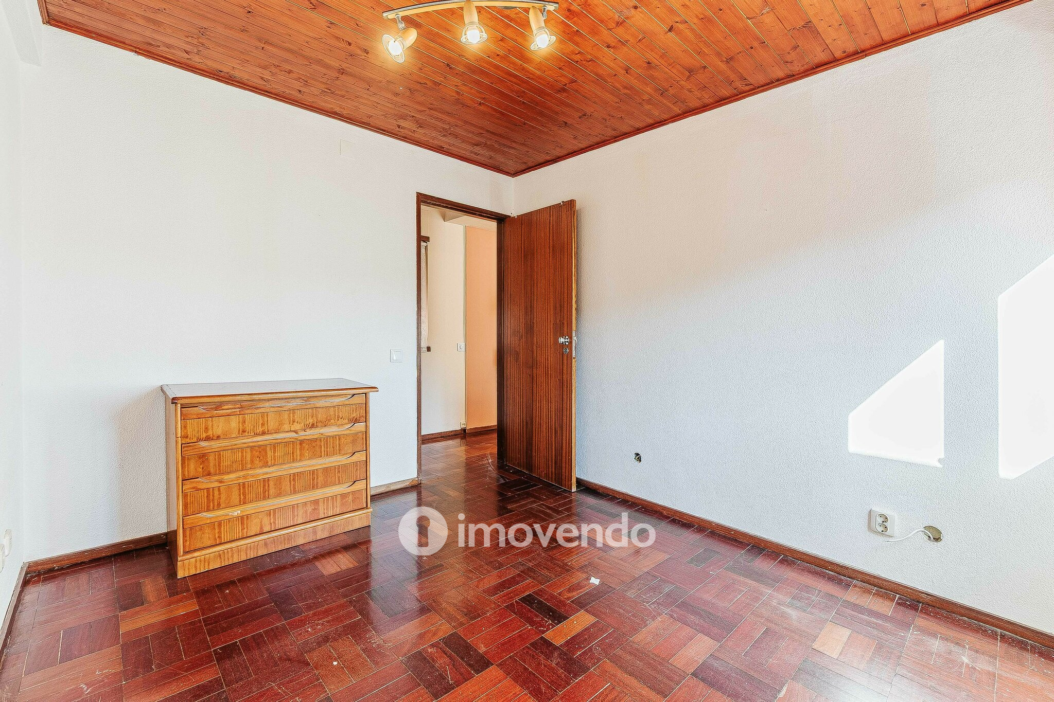 Apartamento T2 numa localização exclusiva, no Restelo