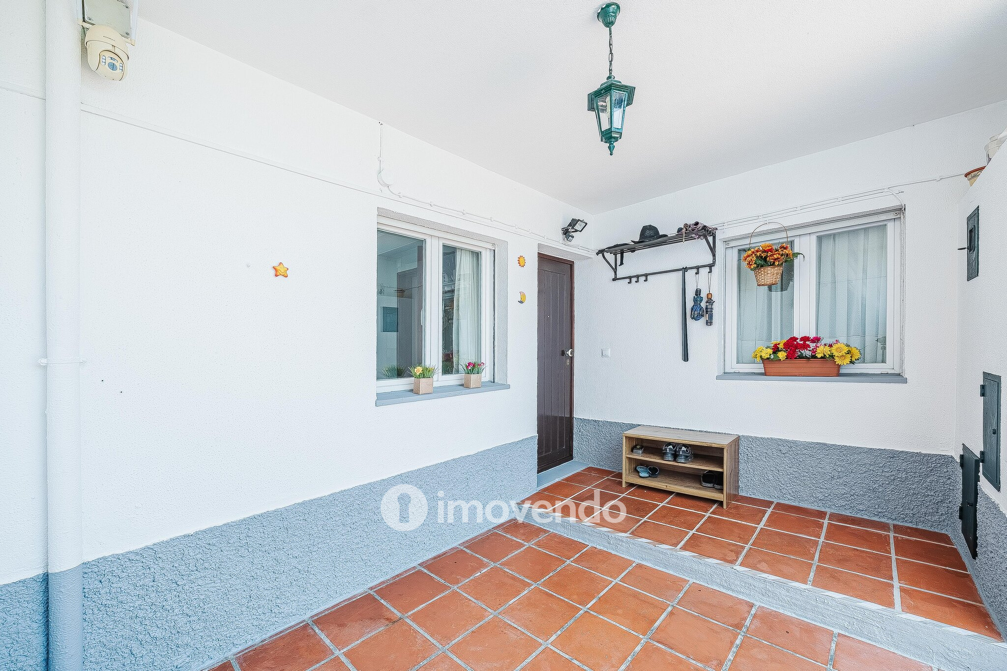 Moradia T4 isolada, totalmente mobilada e equipada, em Queijas