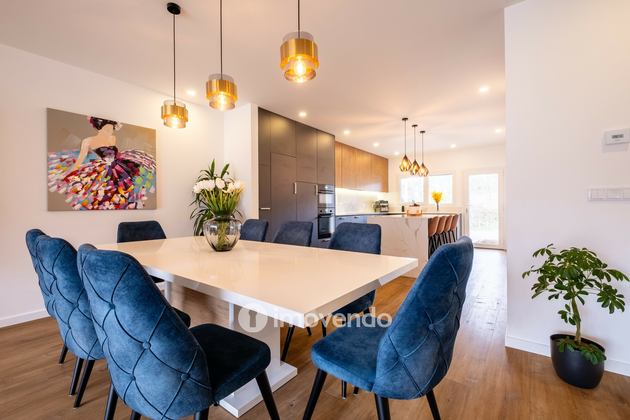 Moradia exclusiva T4, com garagem e jardim, em Leiria