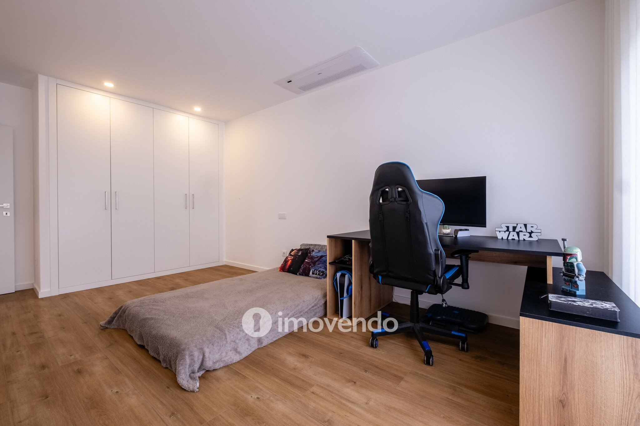 Moradia exclusiva T4, com garagem e jardim, em Leiria