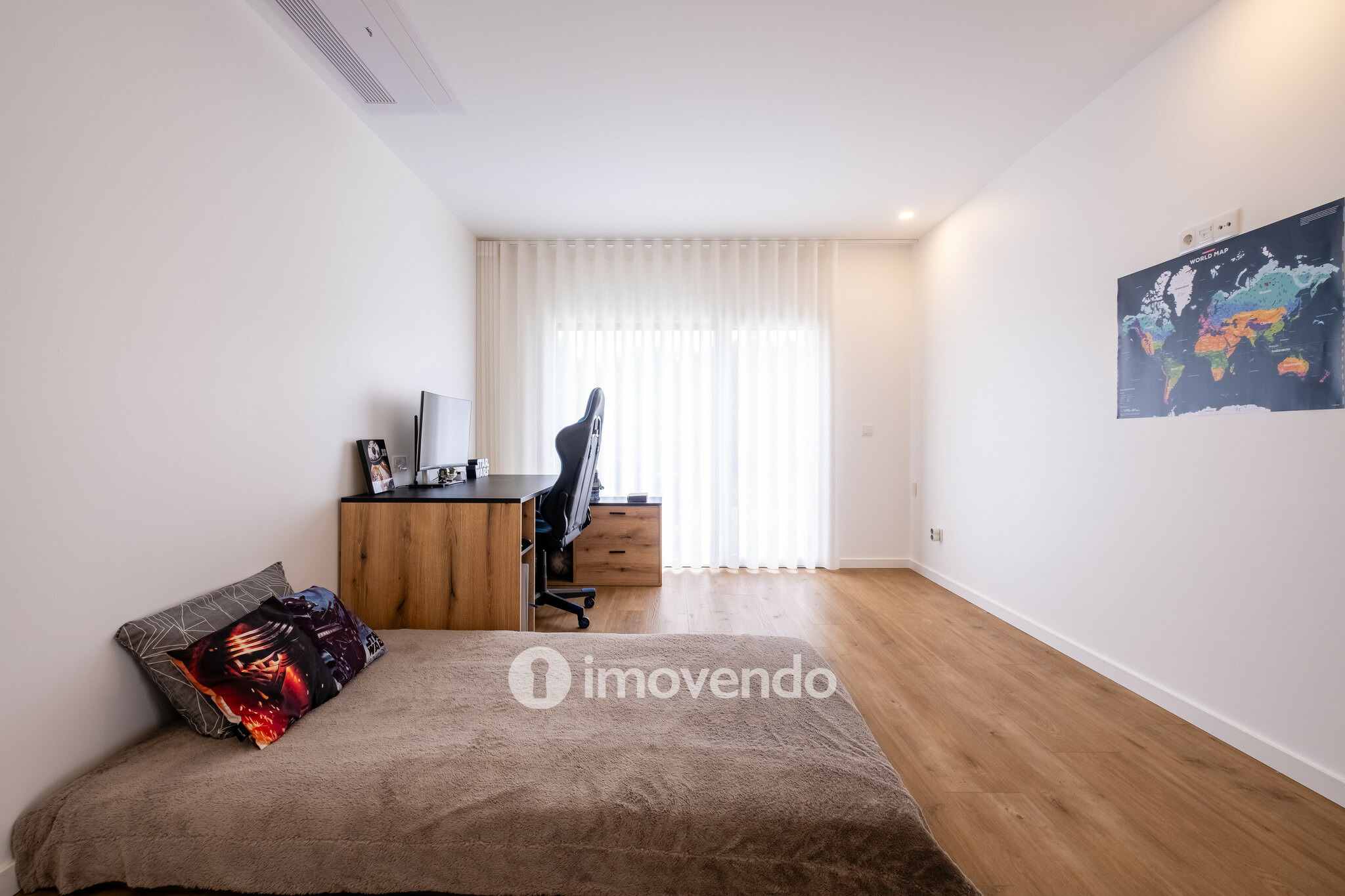 Moradia exclusiva T4, com garagem e jardim, em Leiria