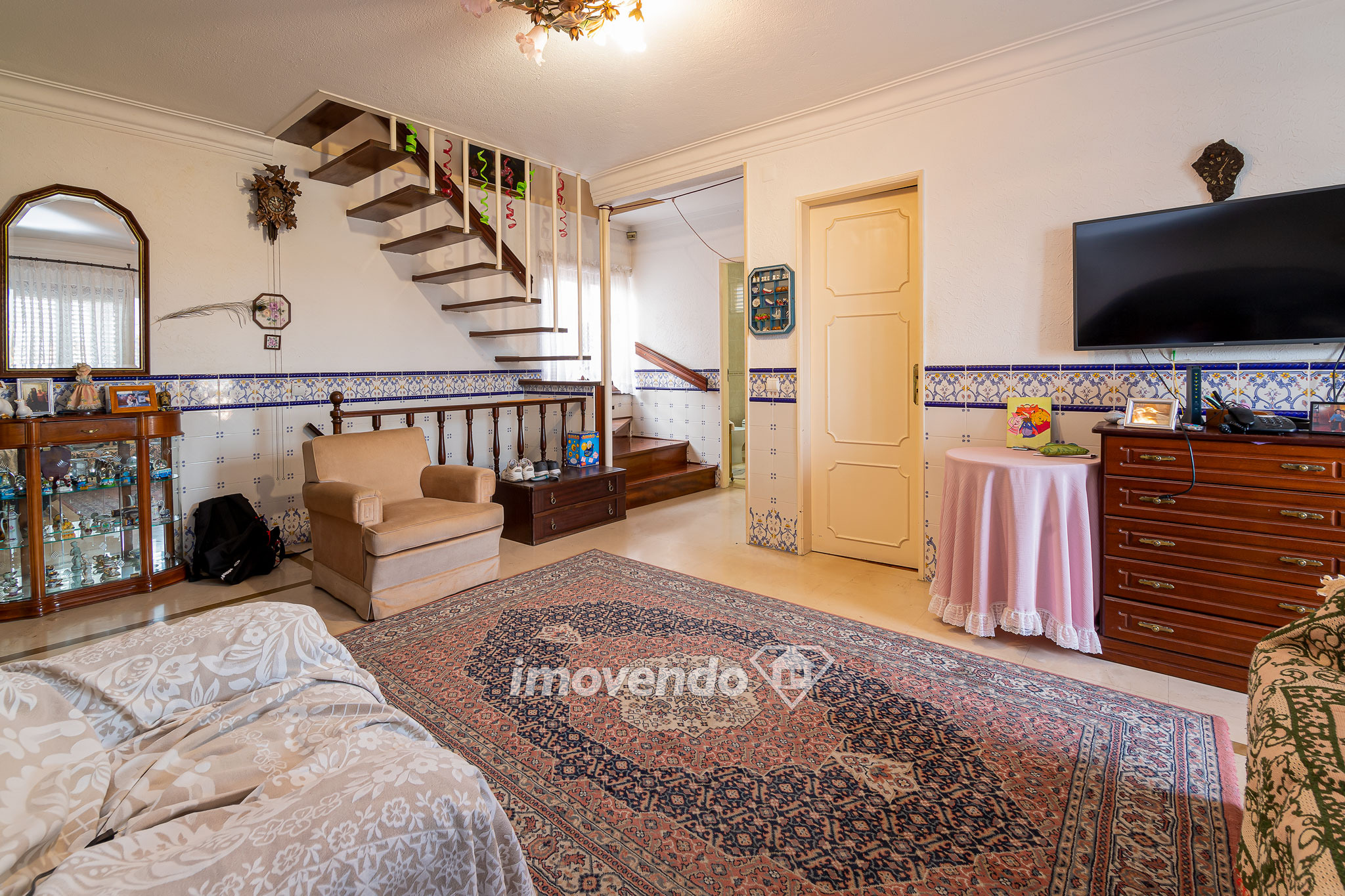 Moradia T3 com garagem, próximo da praia, na Charneca da Caparica