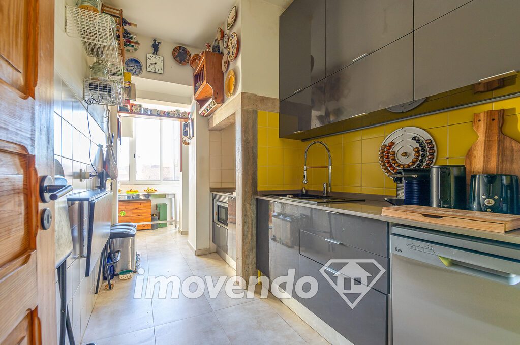 Apartamento T2 em Lisboa, Lisboa com 73 m<sup>2</sup> por 350.000