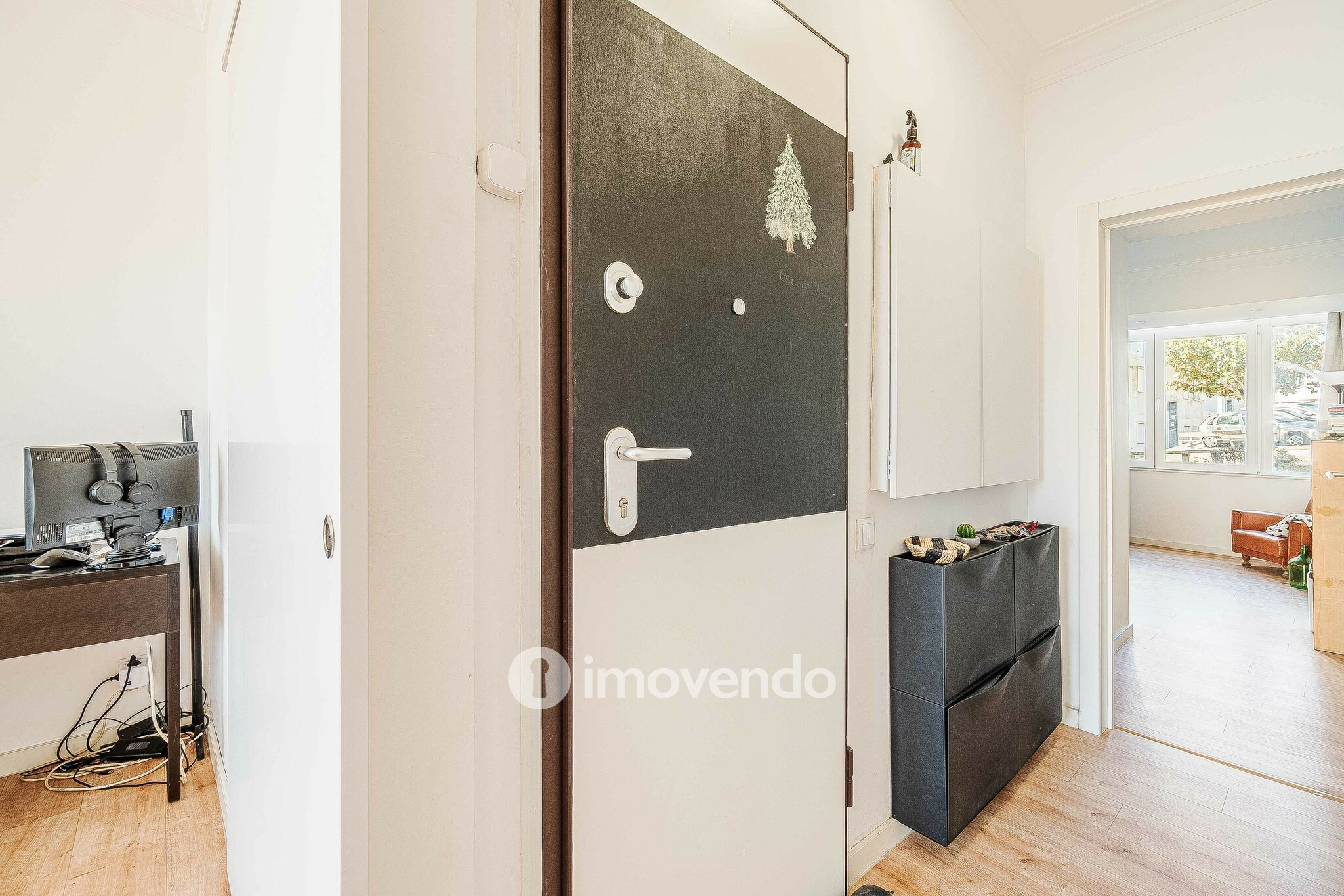 Apartamento T2, totalmente remodelado, em Queluz