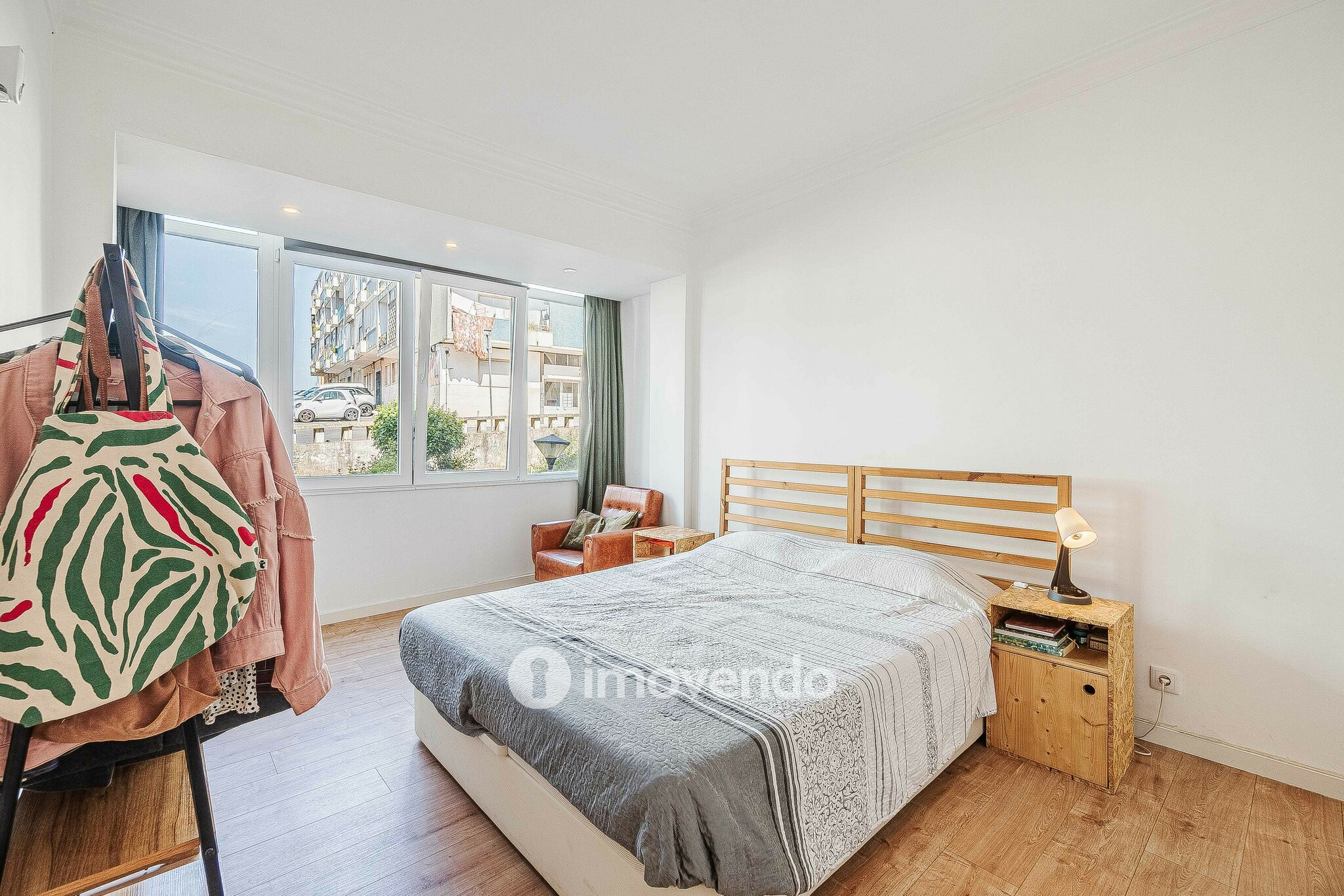 Apartamento T2, totalmente remodelado, em Queluz