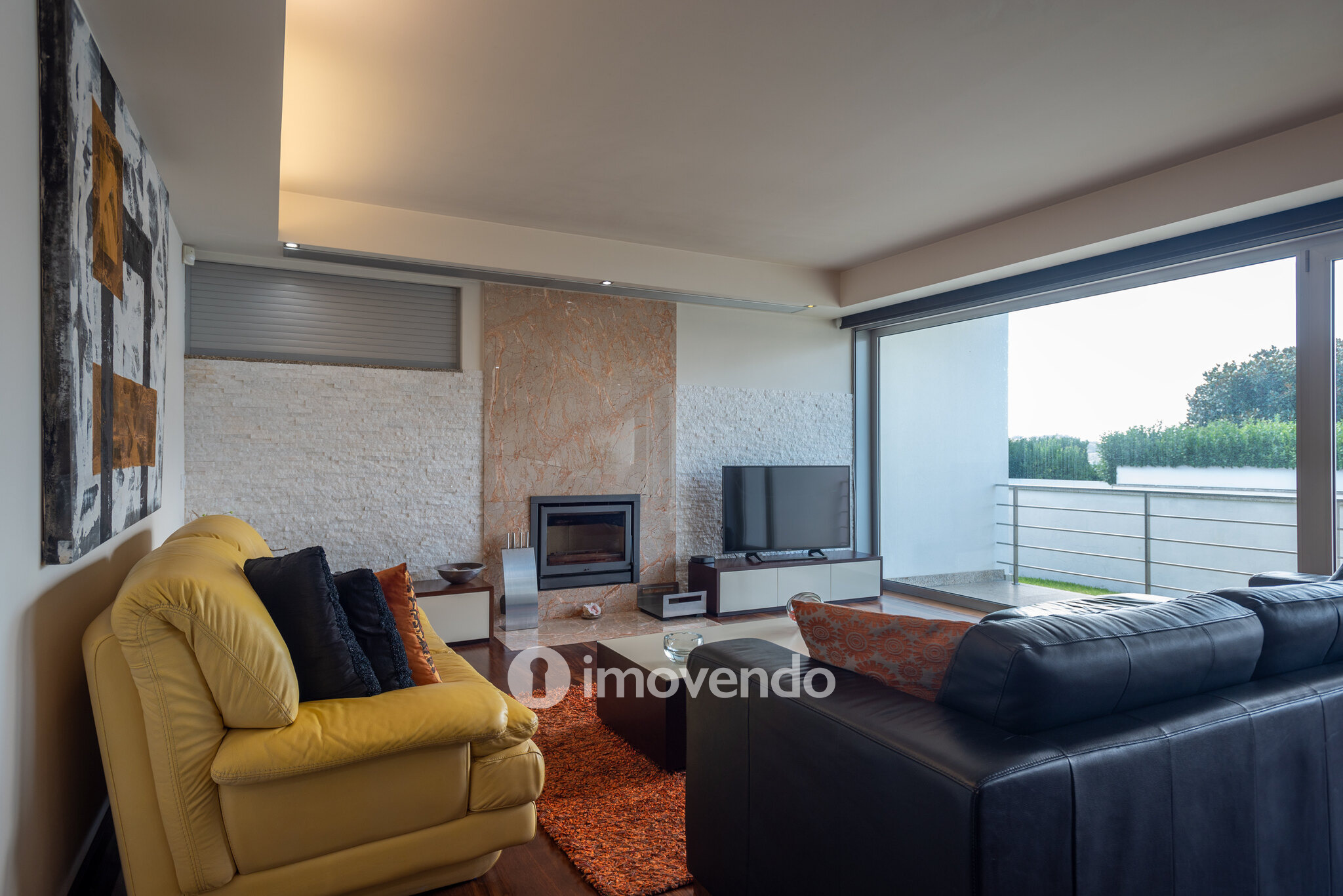 Moradia exclusiva T5, com piscina e garagem, em Braga