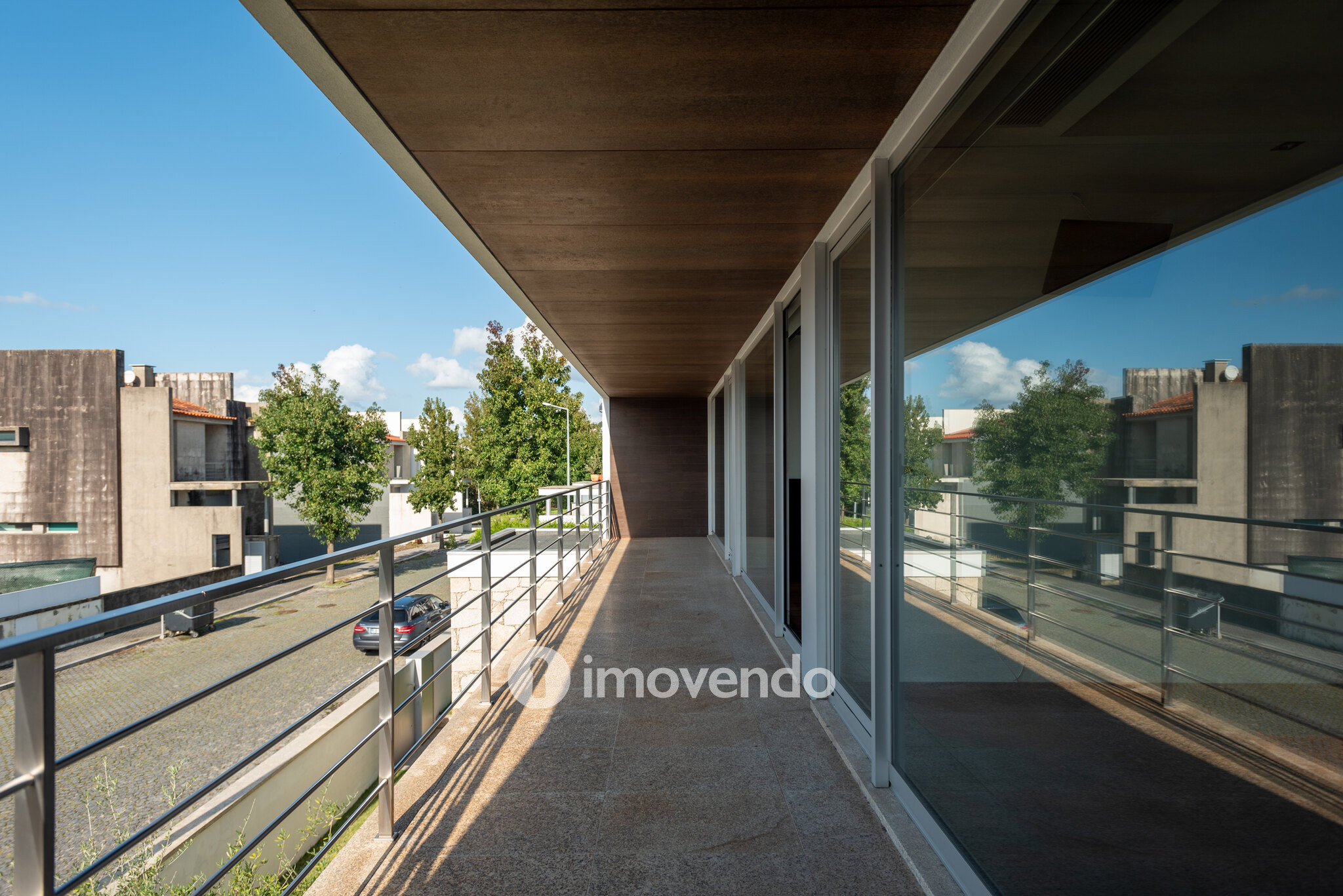 Moradia exclusiva T5, com piscina e garagem, em Braga