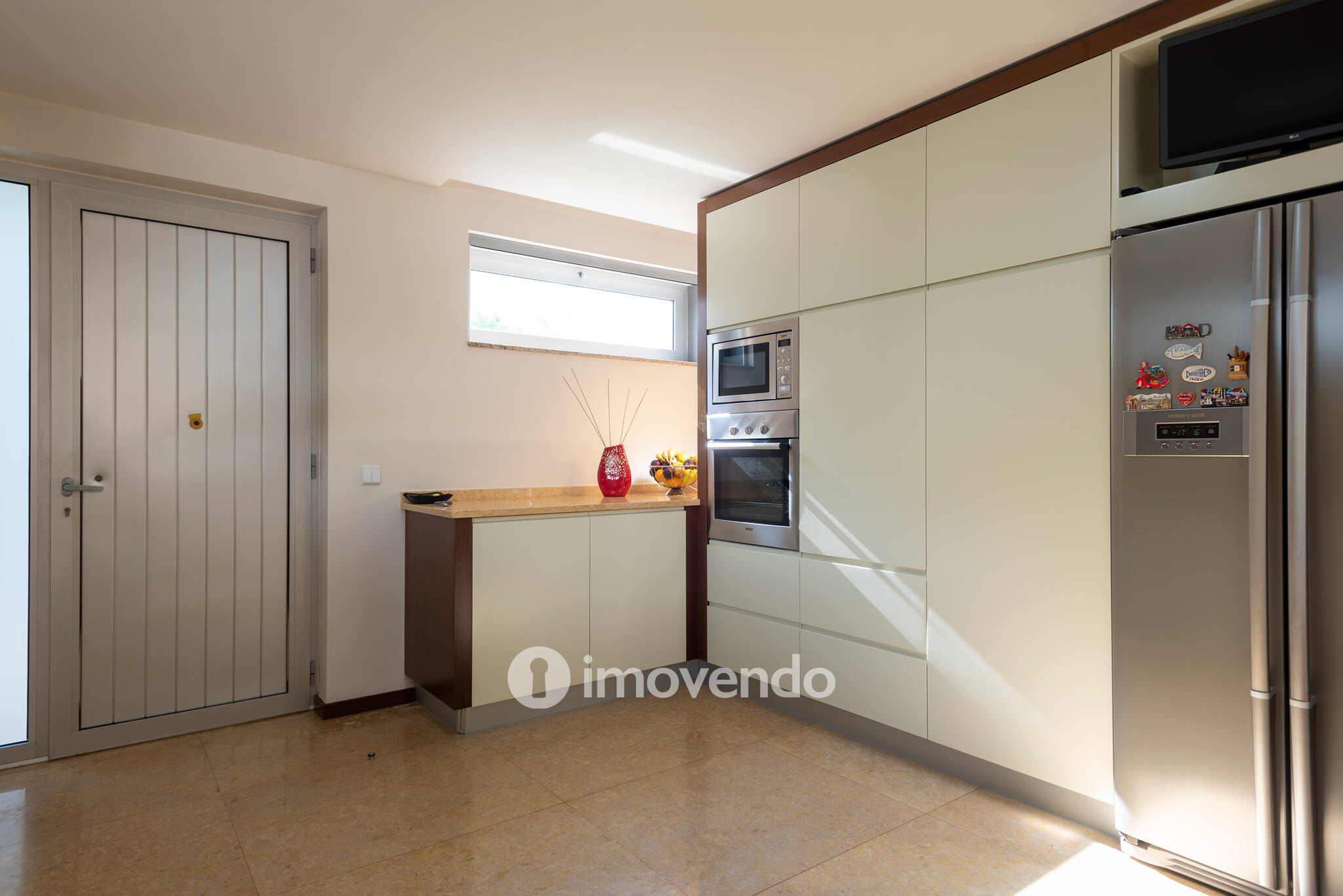 Moradia exclusiva T5, com piscina e garagem, em Braga