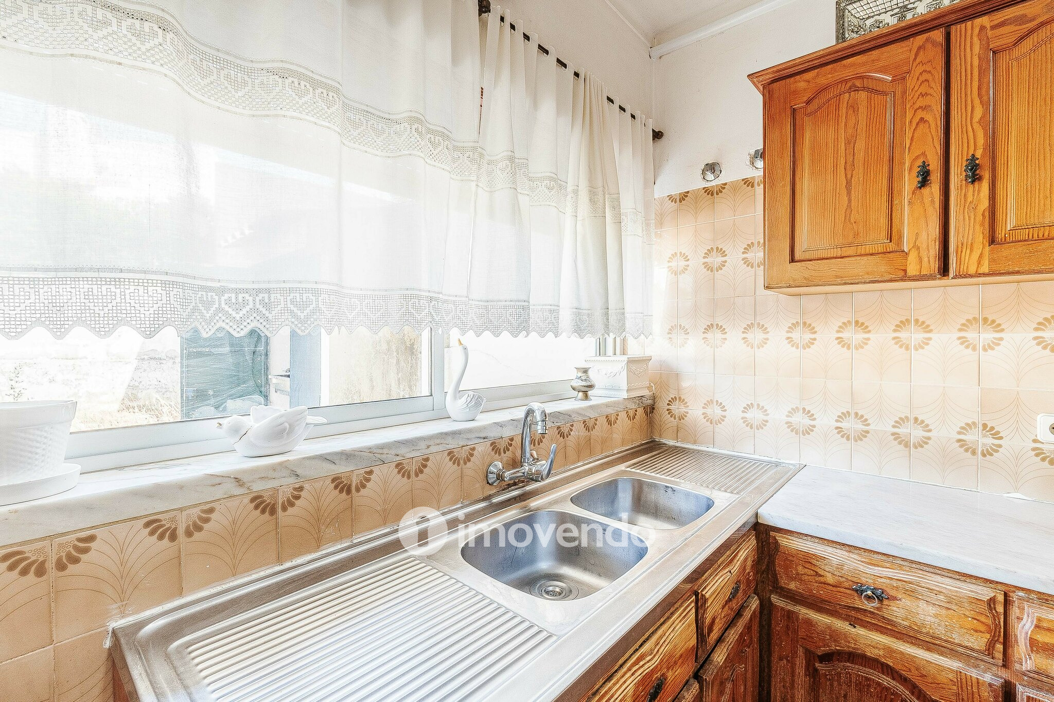 Moradia isolada T4, com garagem e áreas amplas, no Estoril