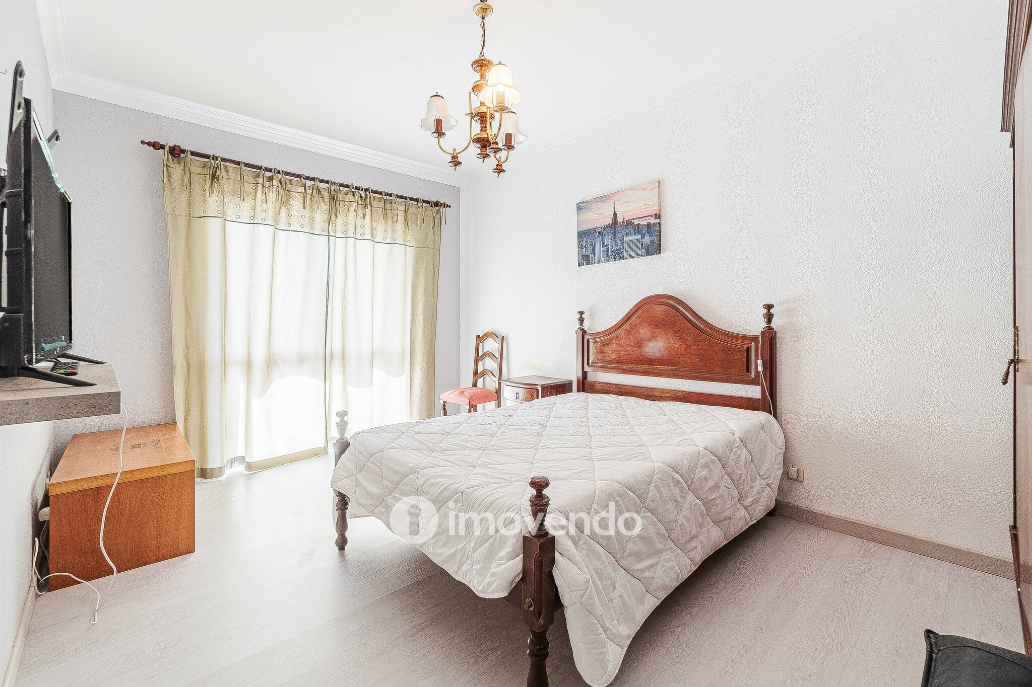 Moradia isolada T4, com garagem e áreas amplas, no Estoril