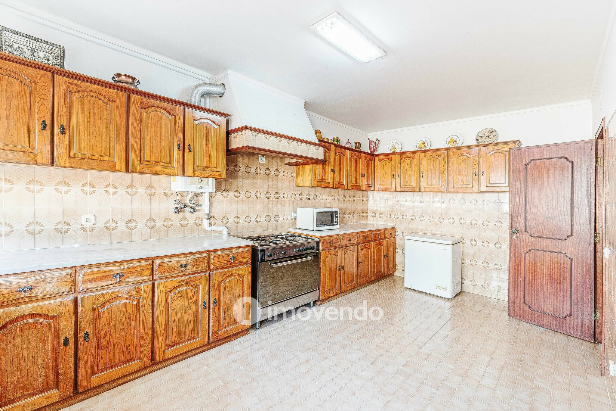 Moradia isolada T4, com garagem e áreas amplas, no Estoril