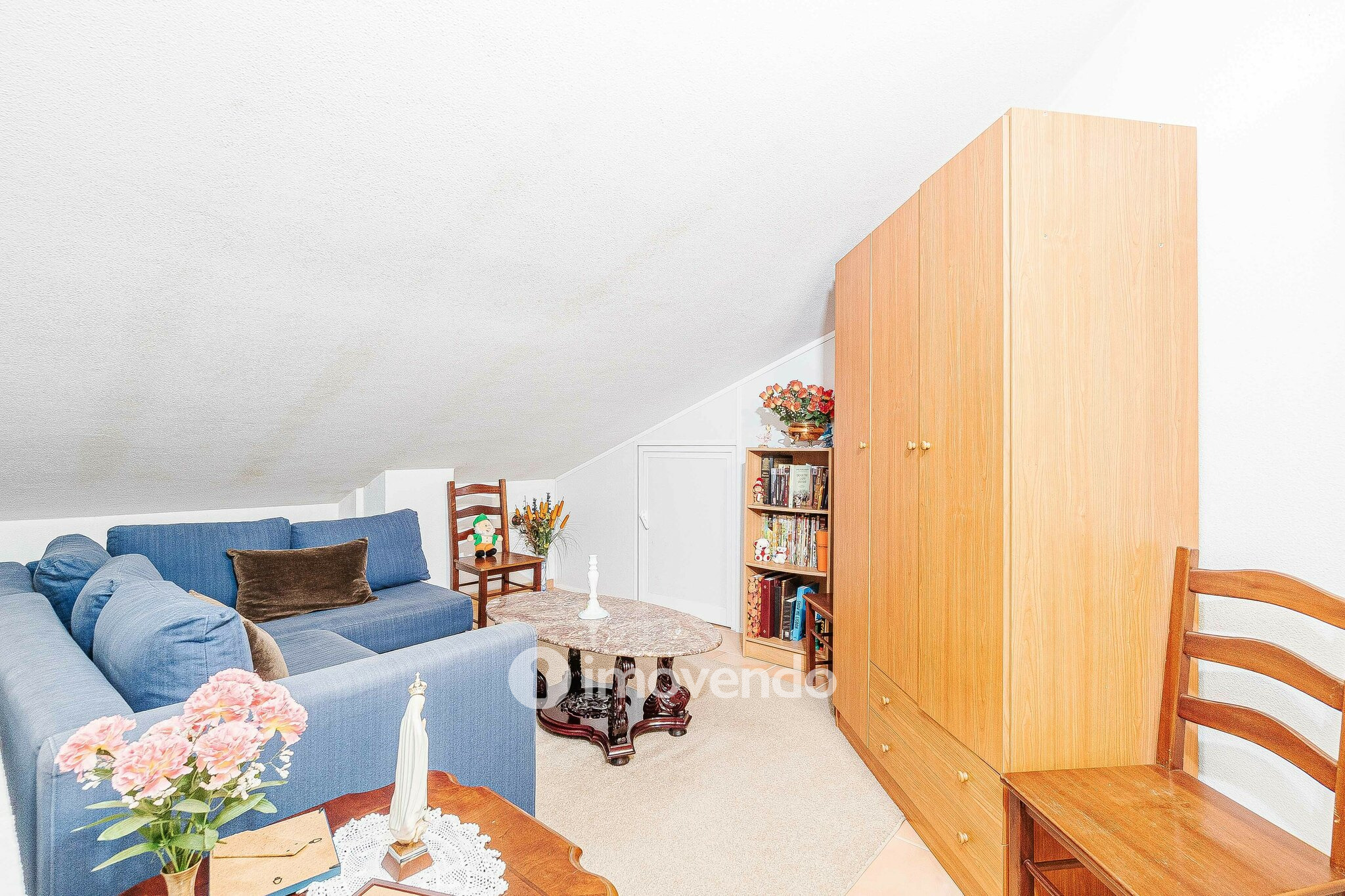 Moradia isolada T2+2, com garagem e jardim, em Azeitão