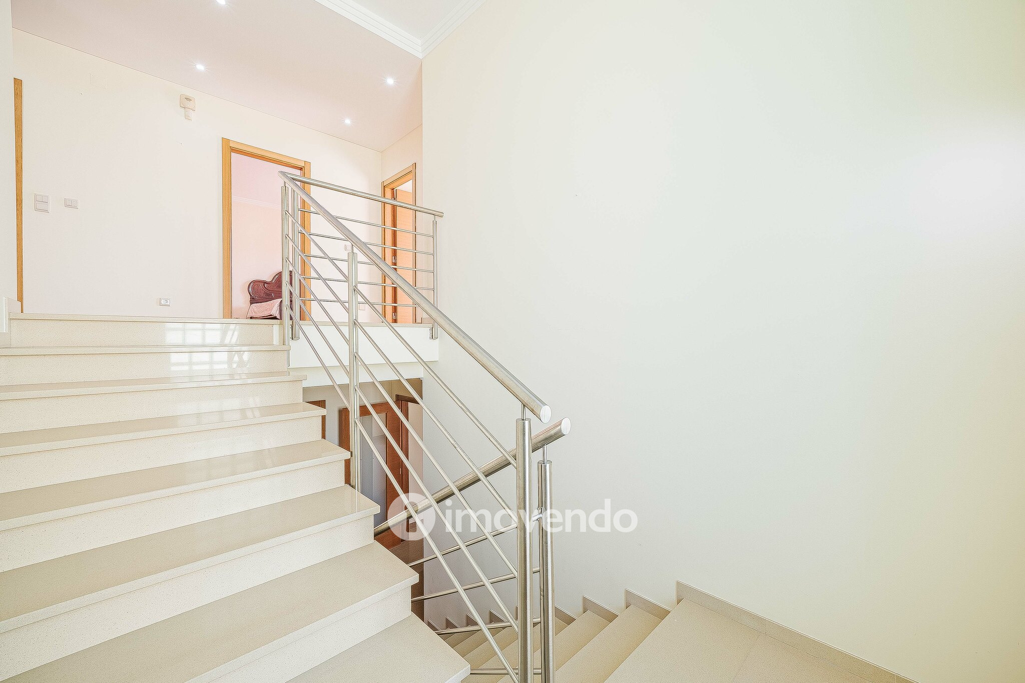 Moradia T4, com condomínio com piscina, em Almargem do Bispo