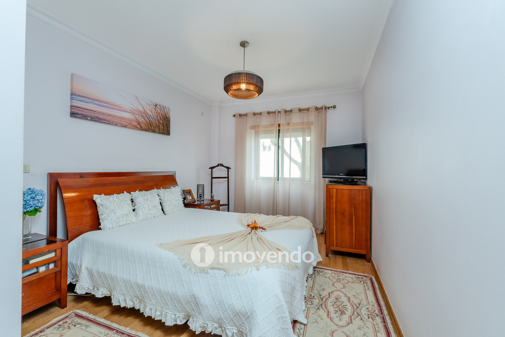 Apartamento T3 com terraço de 75m², no centro de Alcochete