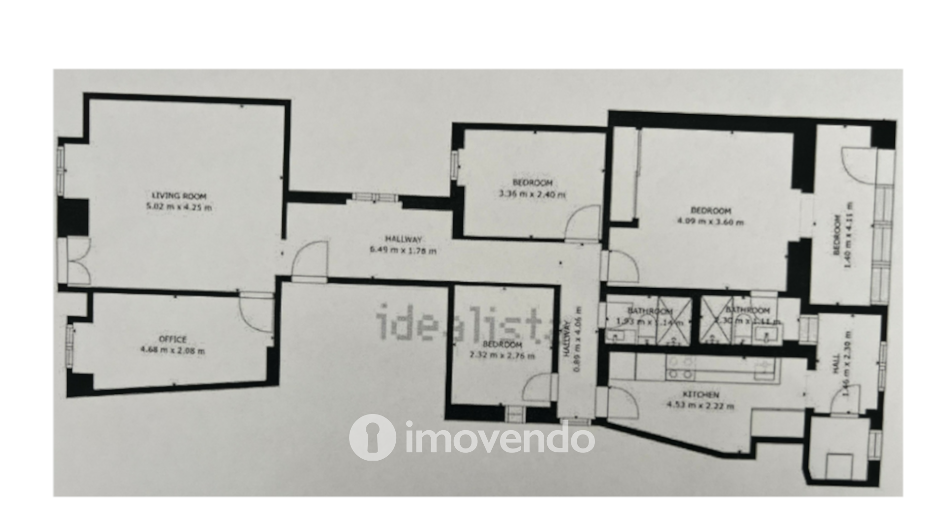 Apartamento T3+1 remodelado, com cozinha equipada, em Arroios