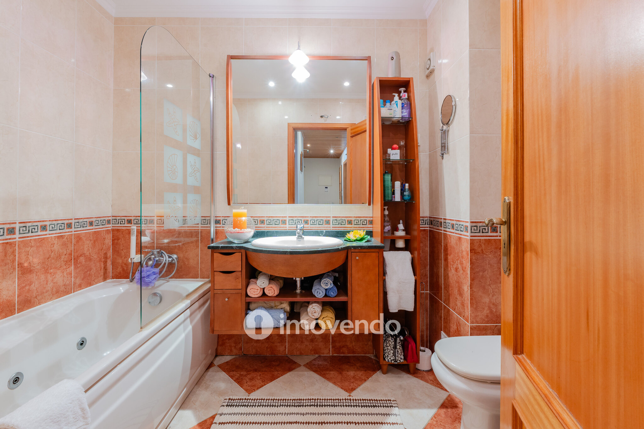 Apartamento T3 com terraço de 75m², no centro de Alcochete