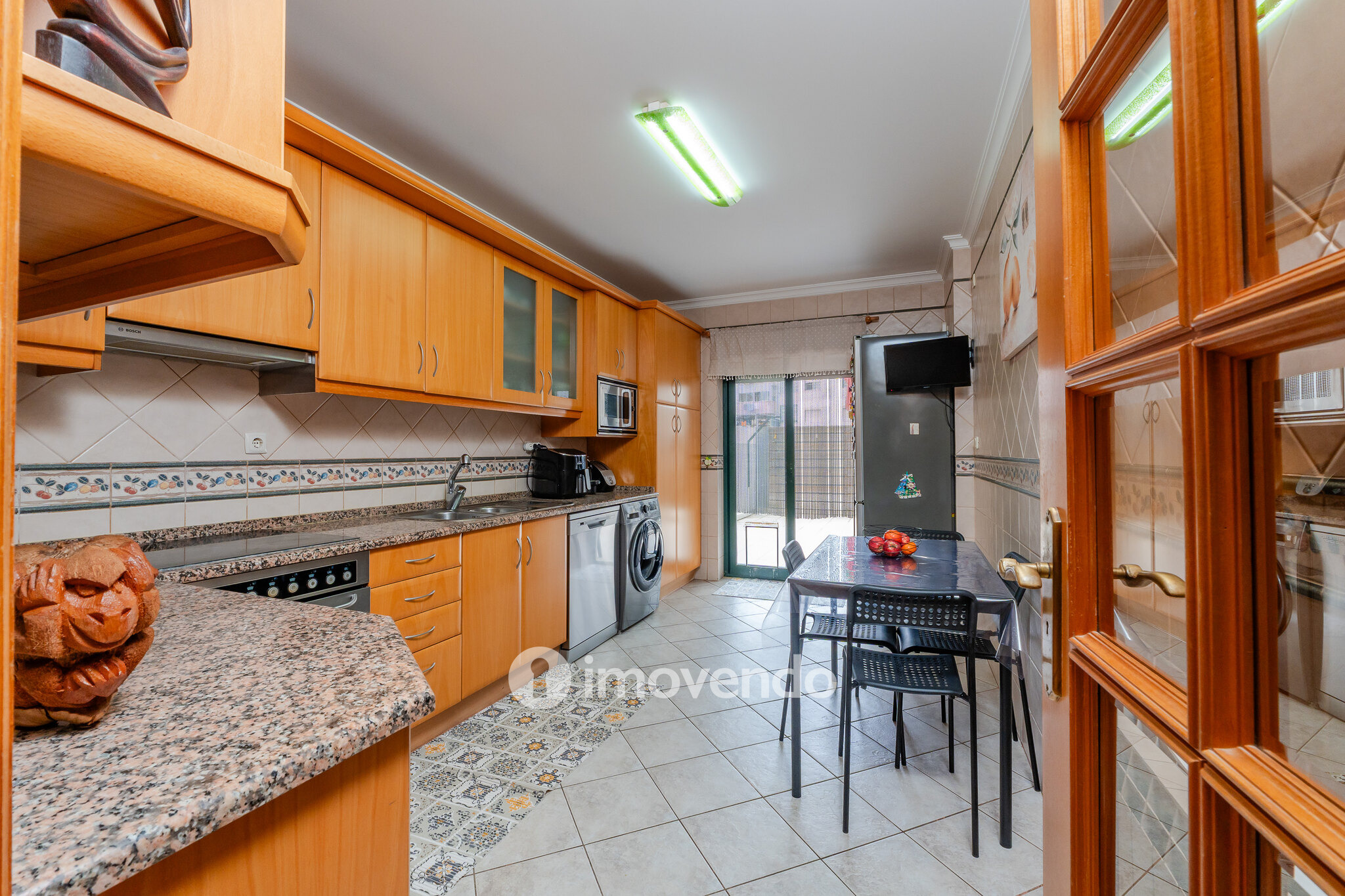 Apartamento T3 com terraço de 75m², no centro de Alcochete