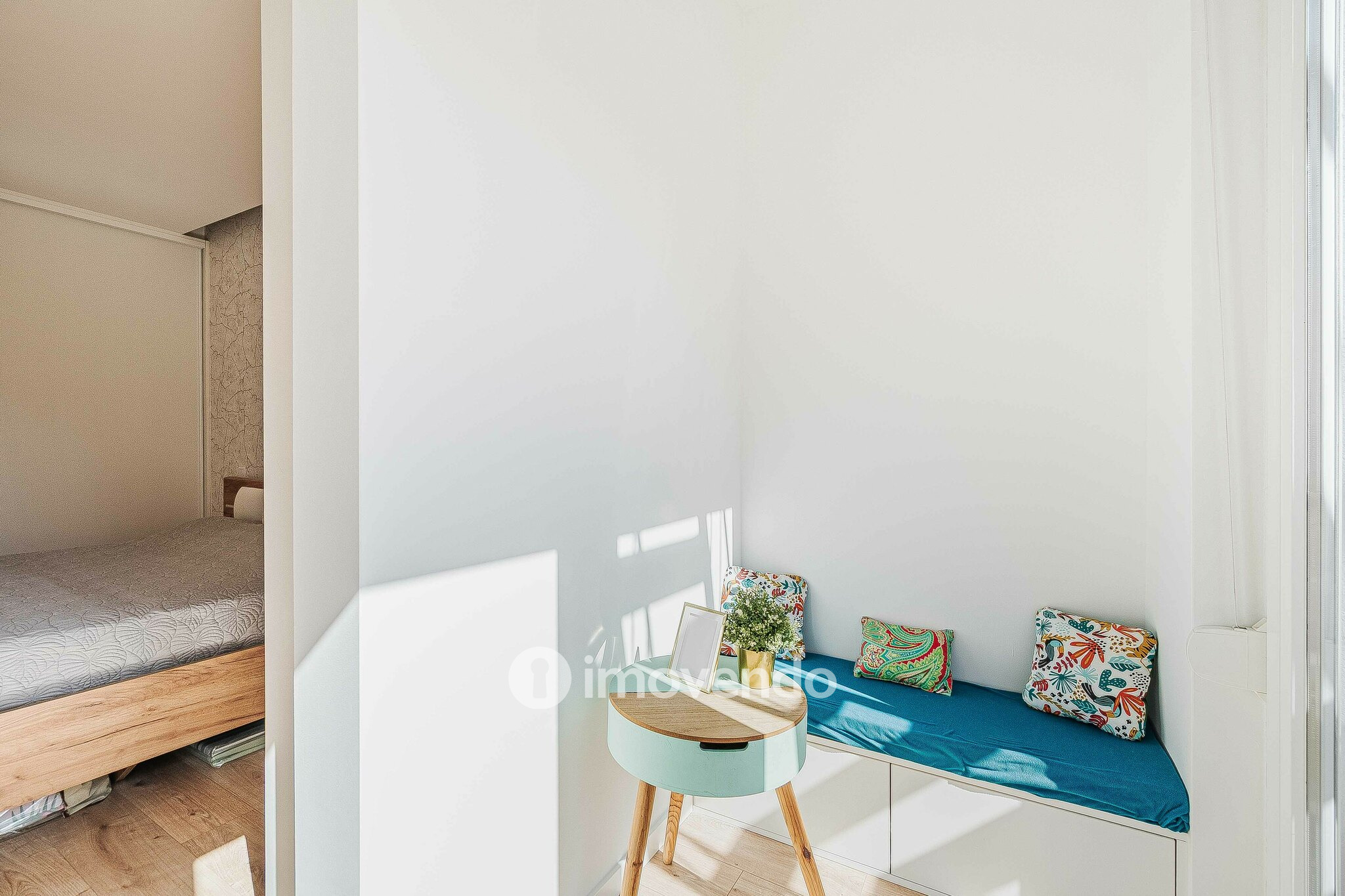 Apartamento T3+1 remodelado, com cozinha equipada, em Arroios