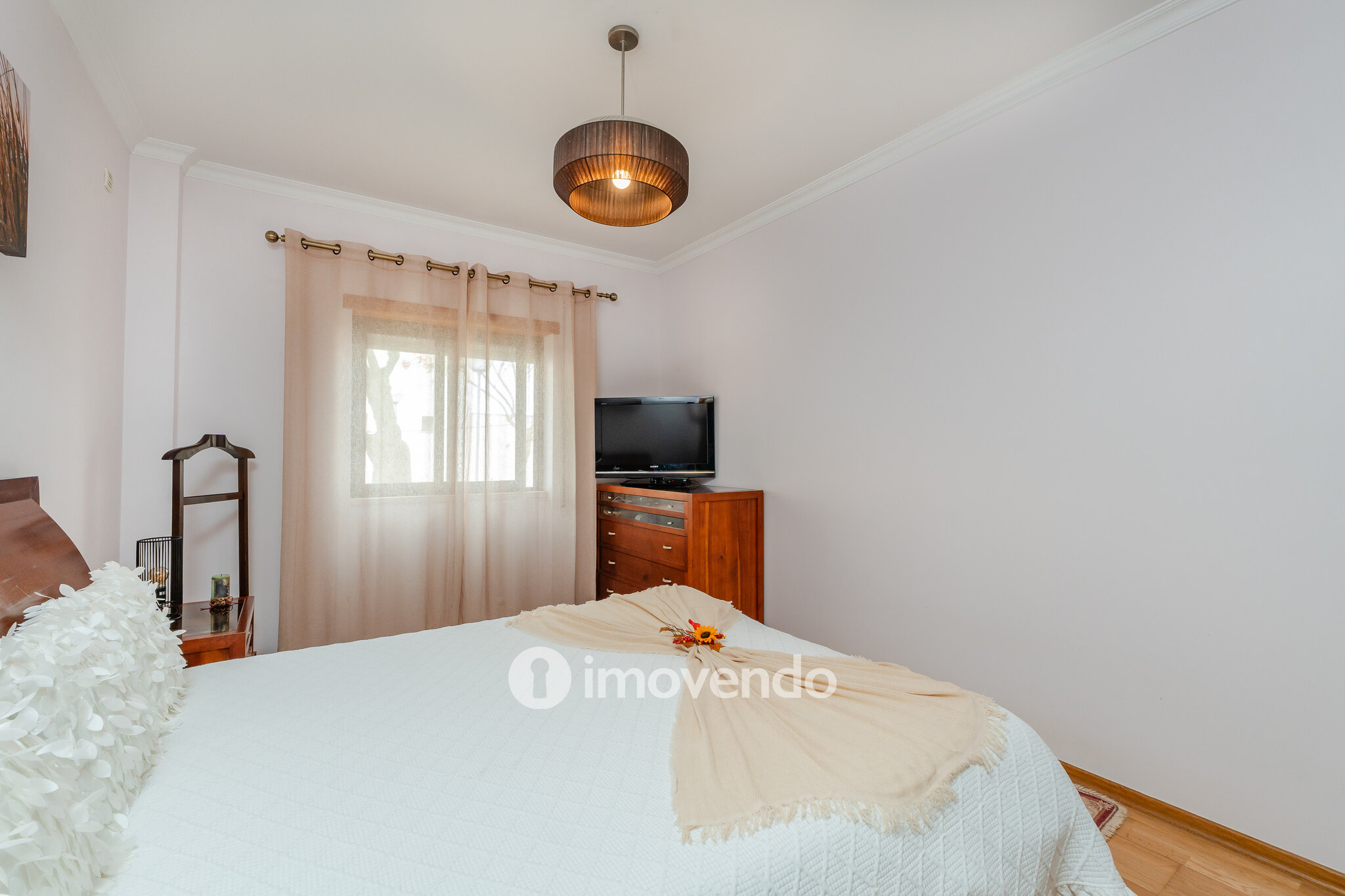 Apartamento T3 com terraço de 75m², no centro de Alcochete