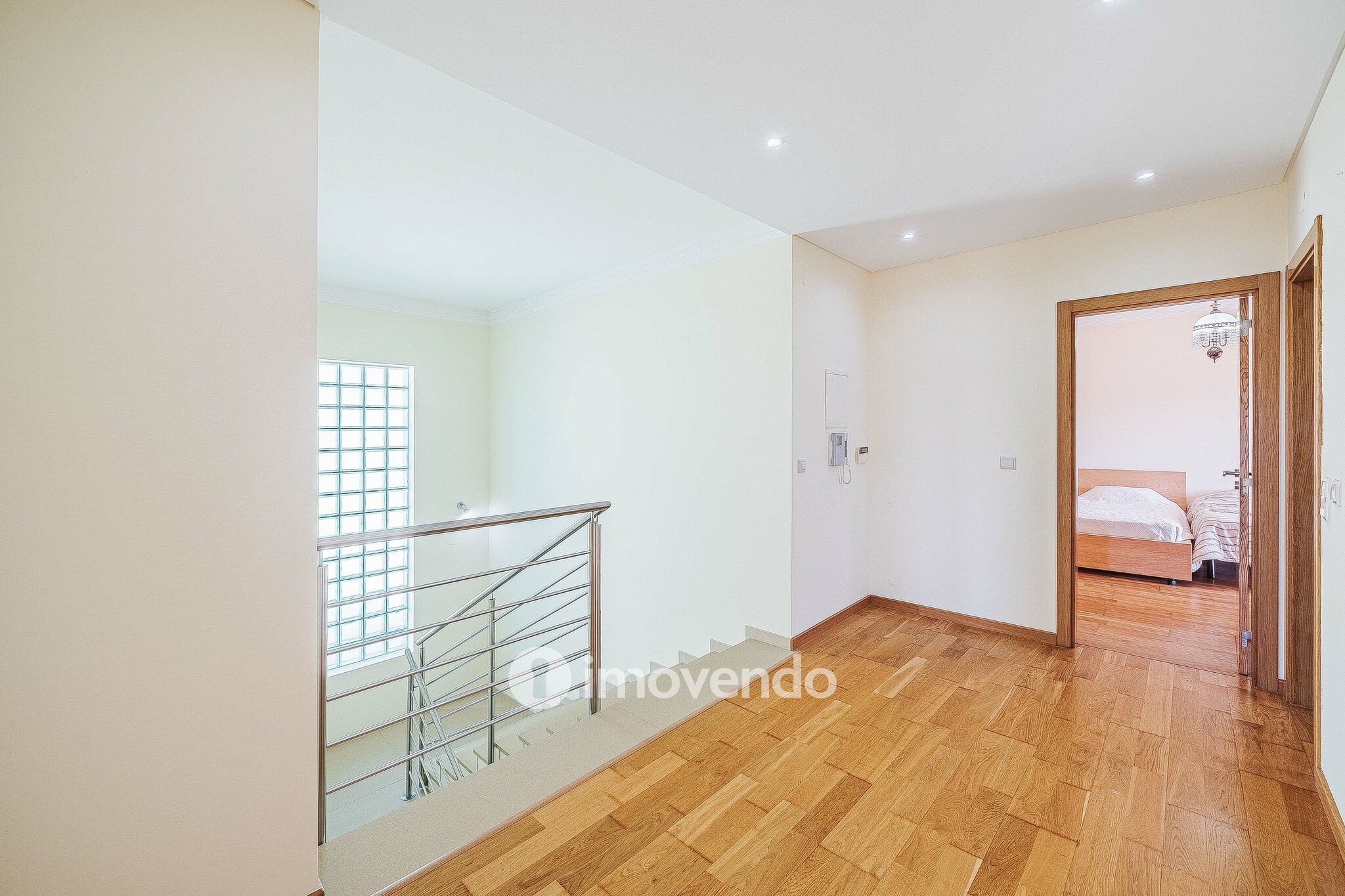 Moradia T4, com condomínio com piscina, em Almargem do Bispo