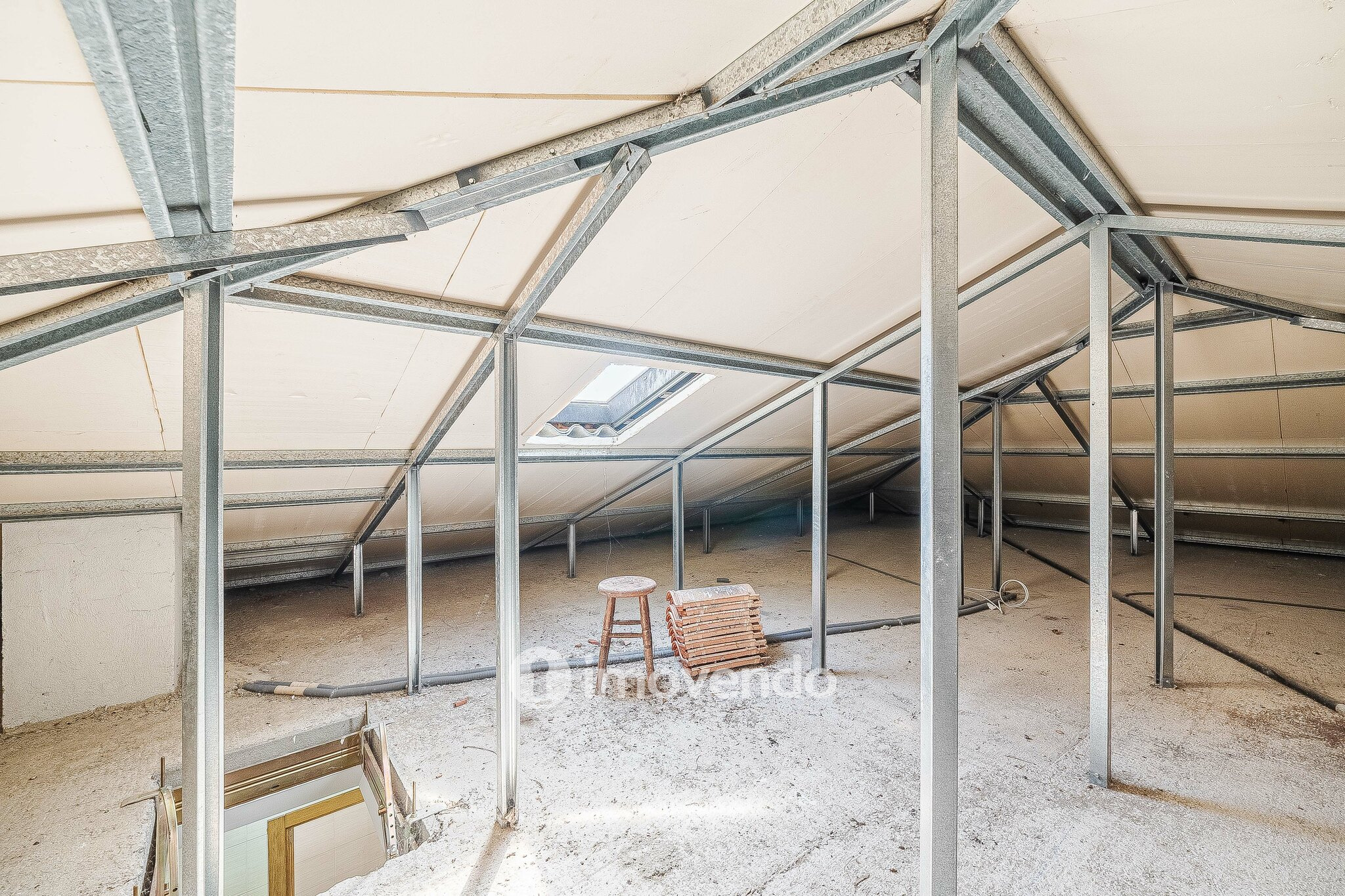 Moradia T4, com condomínio com piscina, em Almargem do Bispo