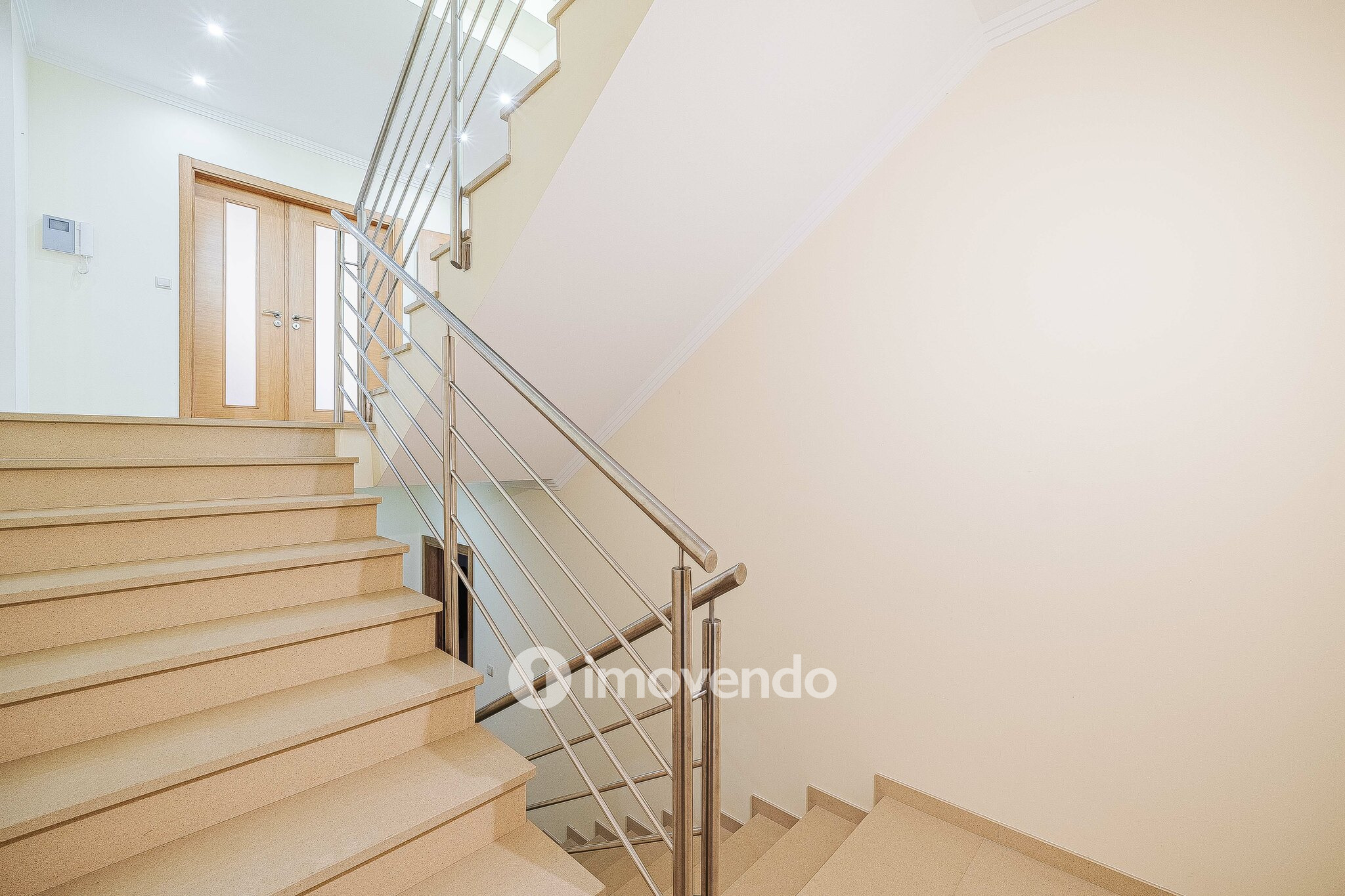 Moradia T4, com condomínio com piscina, em Almargem do Bispo