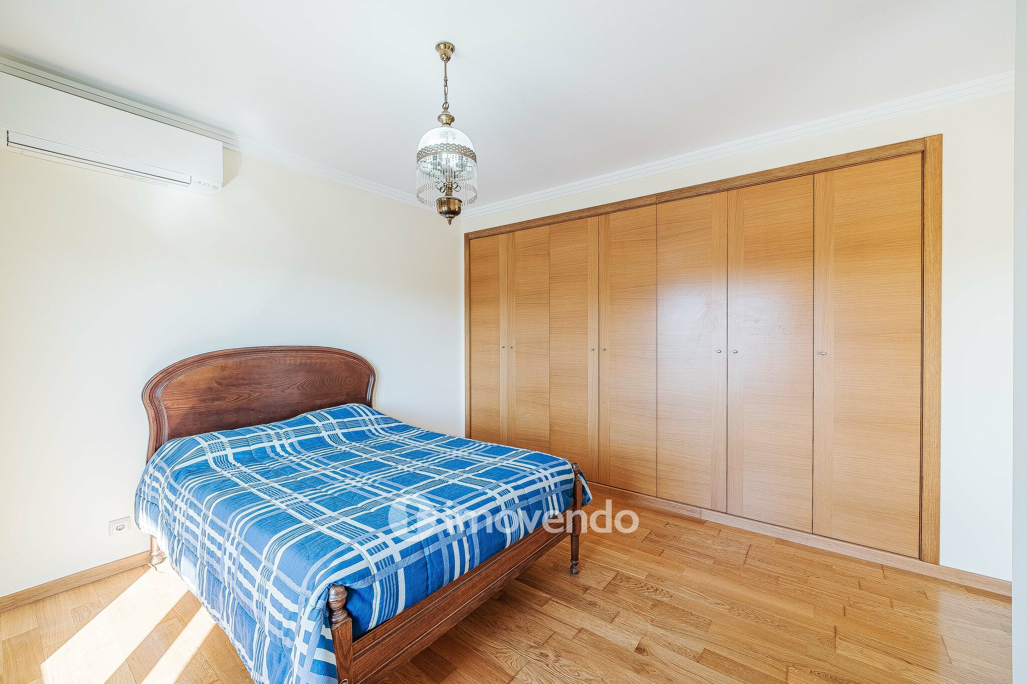 Moradia T4, com condomínio com piscina, em Almargem do Bispo
