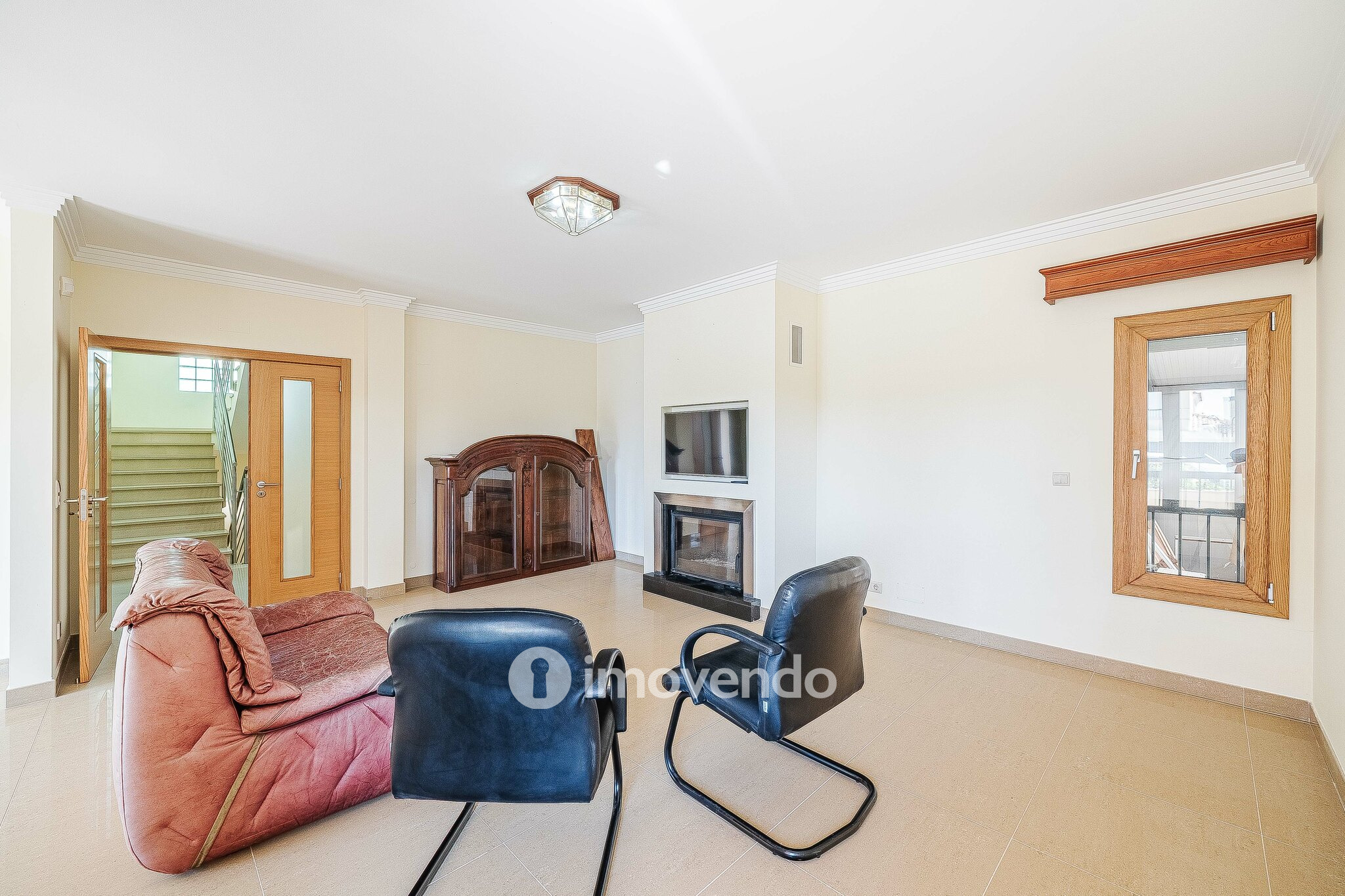 Moradia T4, com condomínio com piscina, em Almargem do Bispo