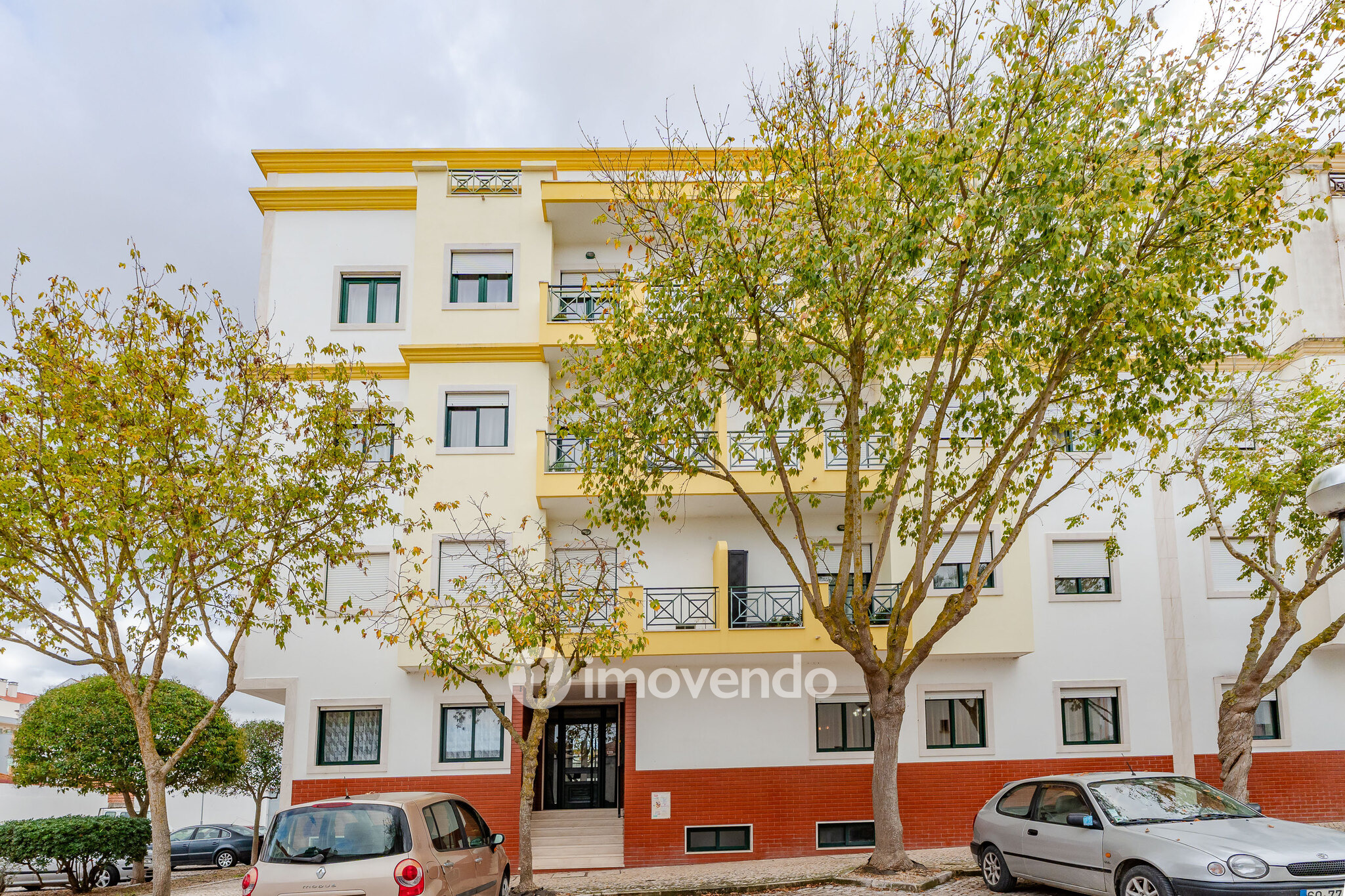 Apartamento T3 com terraço de 75m², no centro de Alcochete