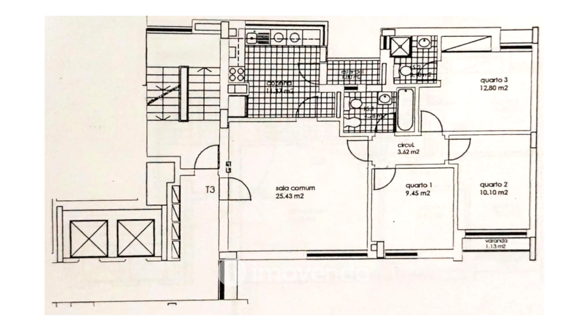 Apartamento T3, com estacionamento e terraço, em Loures