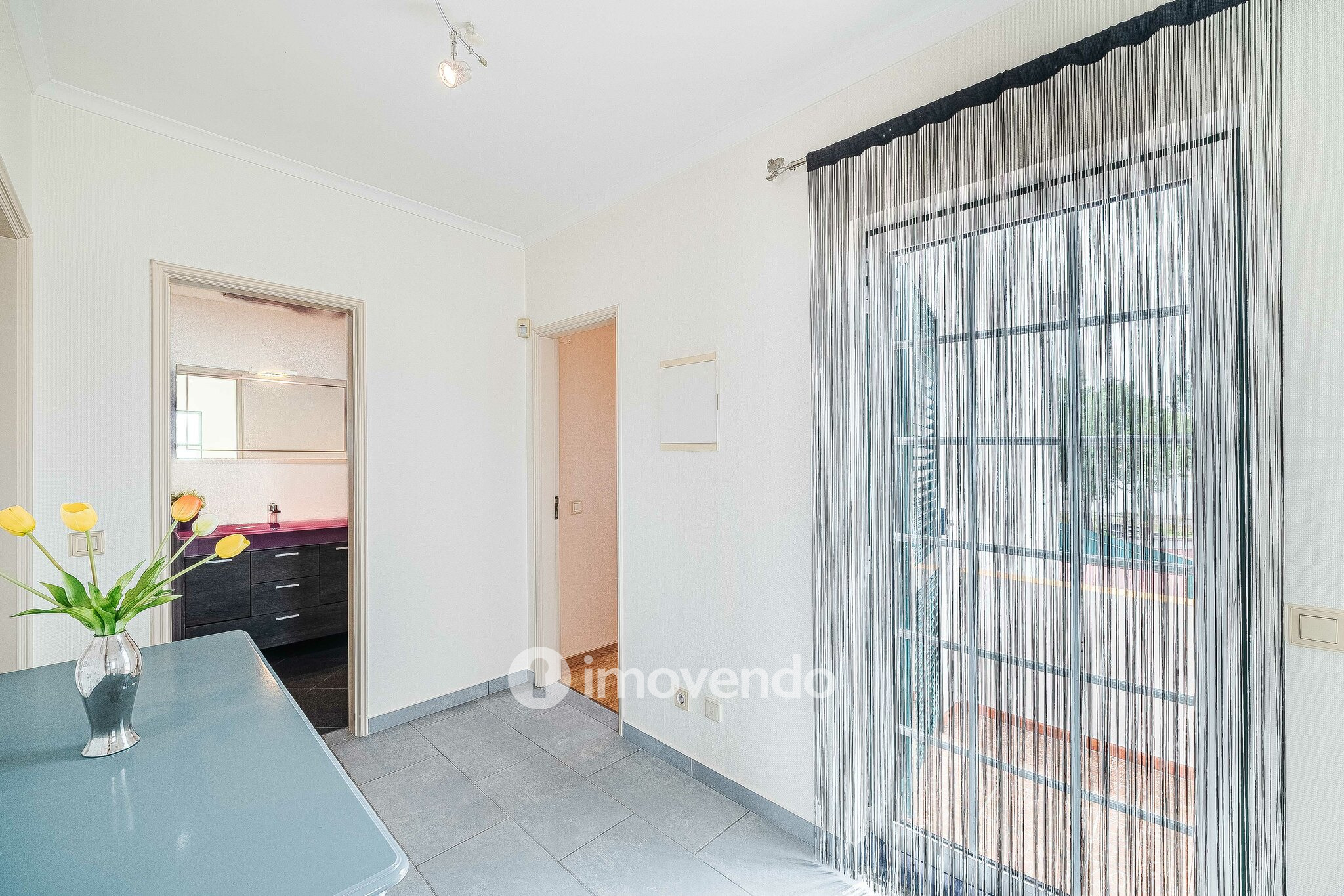 Moradia T4 com garagem e espaço exterior enorme, em Coruche