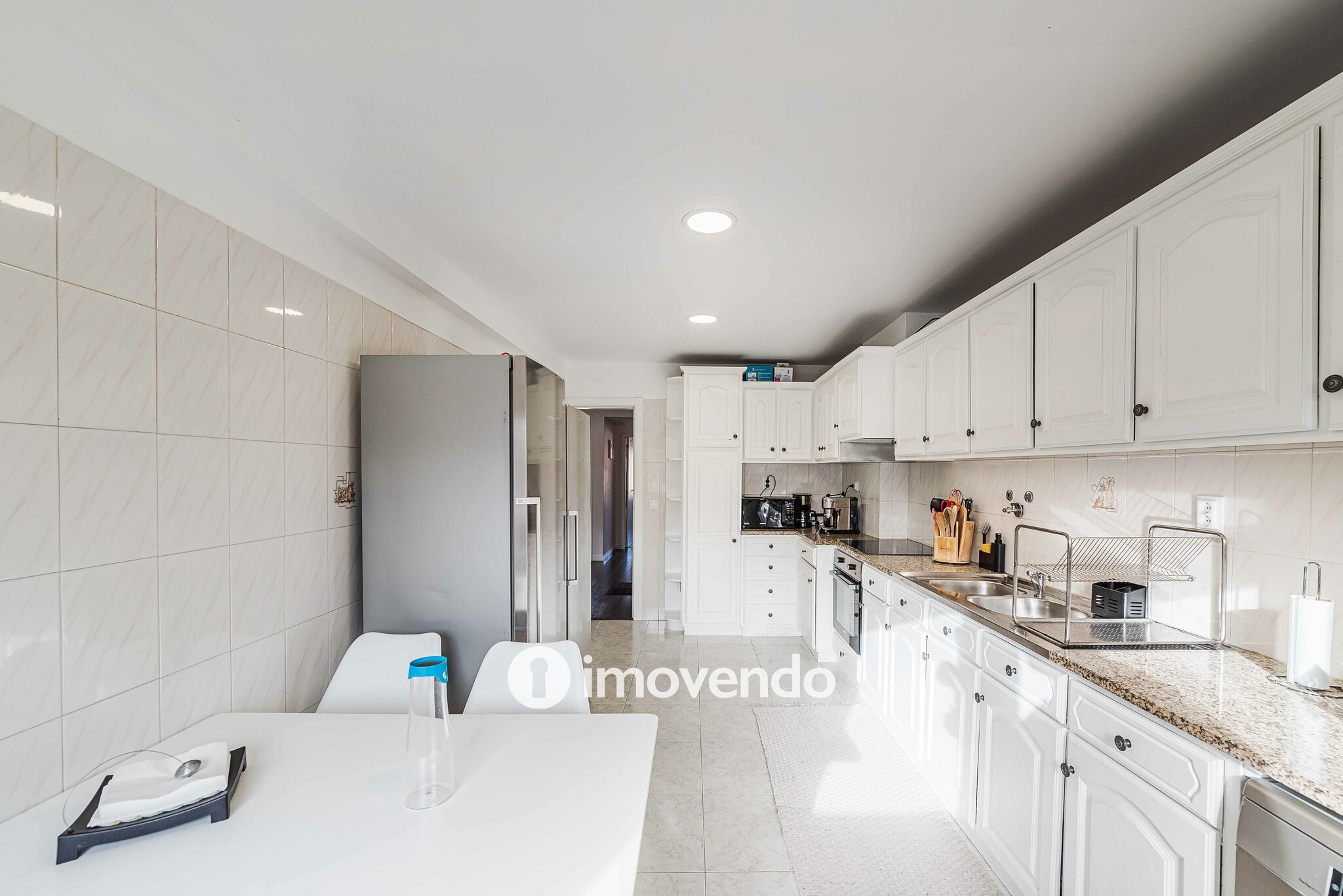 Apartamento T3, com cozinha equipada e arrecadação, em Torres Vedras