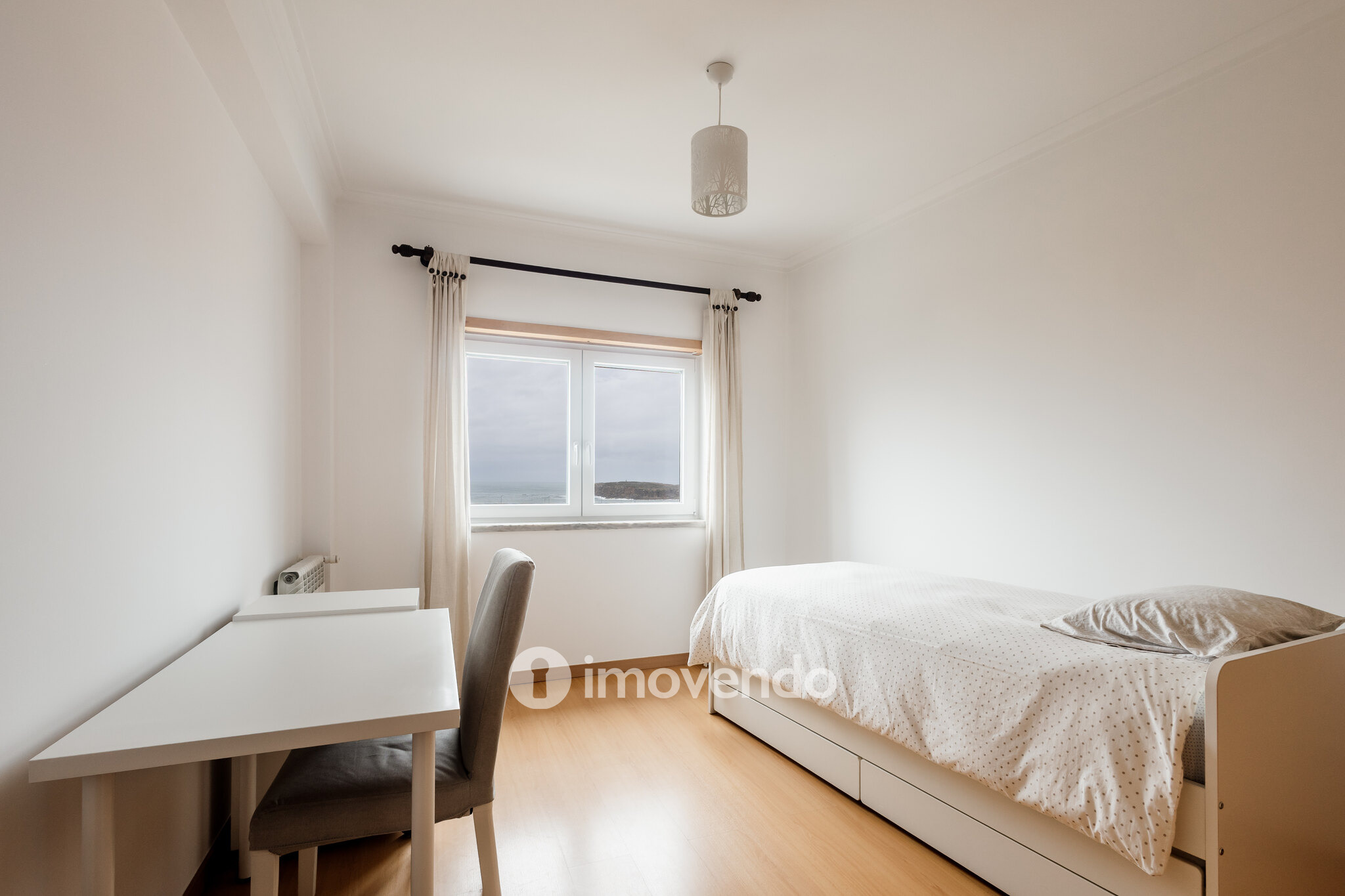 Apartamento T2+2 Duplex, com estacionamento, em Peniche