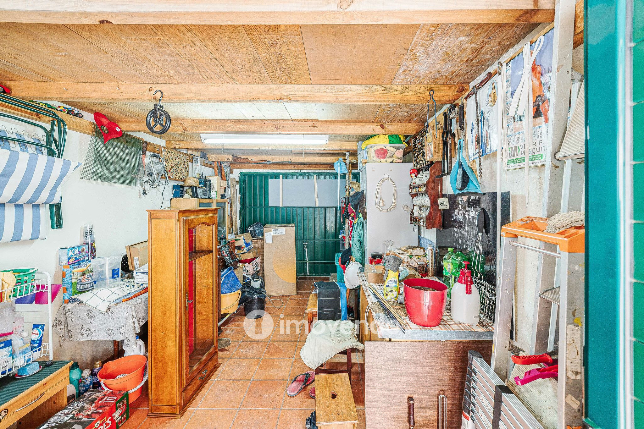 Moradia T4 com garagem e espaço exterior enorme, em Coruche