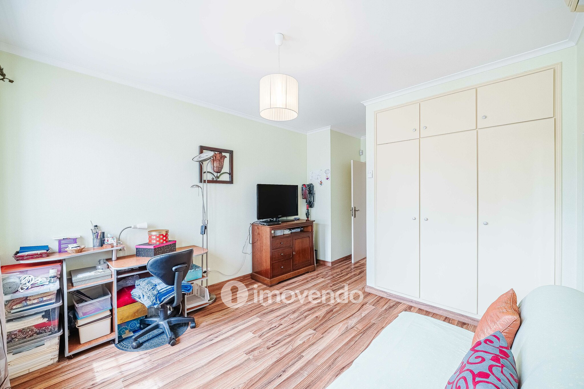 Moradia T4 com garagem e espaço exterior enorme, em Coruche