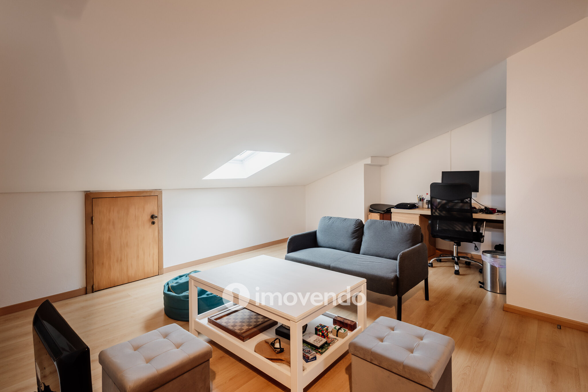 Apartamento T2+2 Duplex, com estacionamento, em Peniche