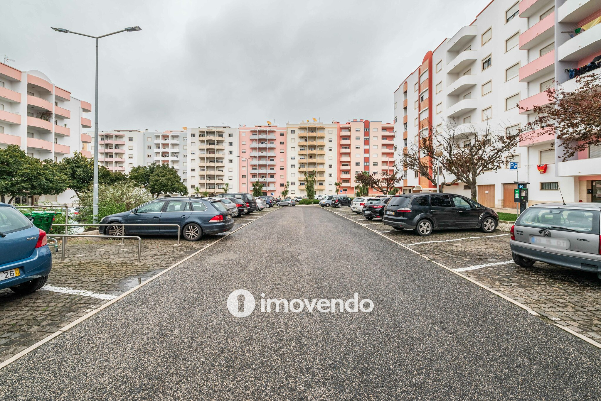 Apartamento T3, com cozinha equipada e arrecadação, em Torres Vedras