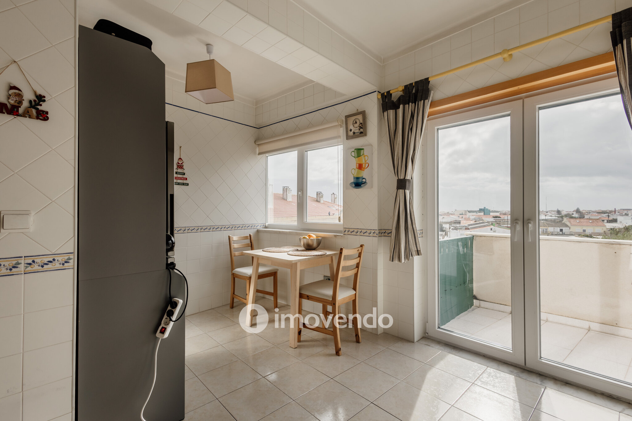 Apartamento T2+2 Duplex, com estacionamento, em Peniche
